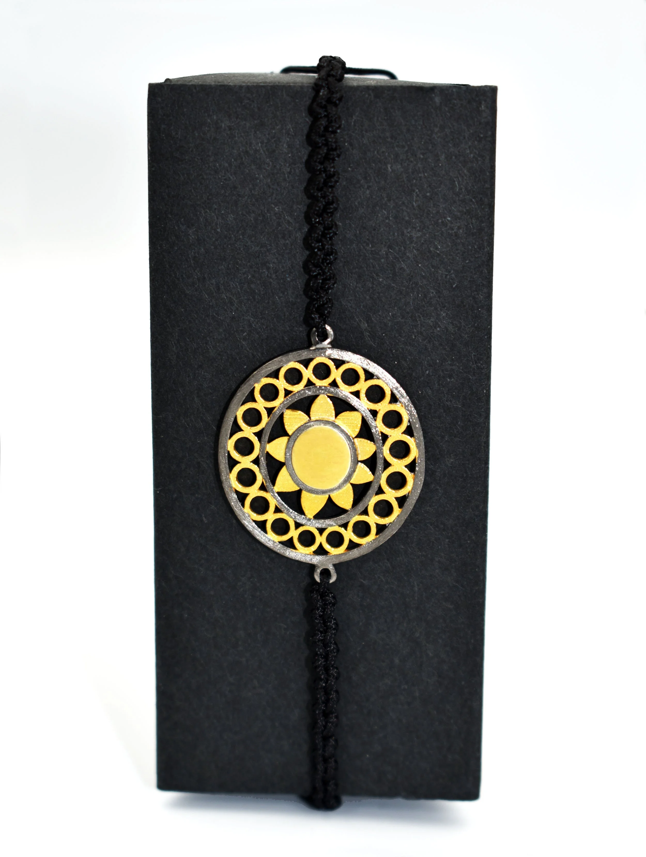 helios bracelet black+gold-DSC_2997.jpg