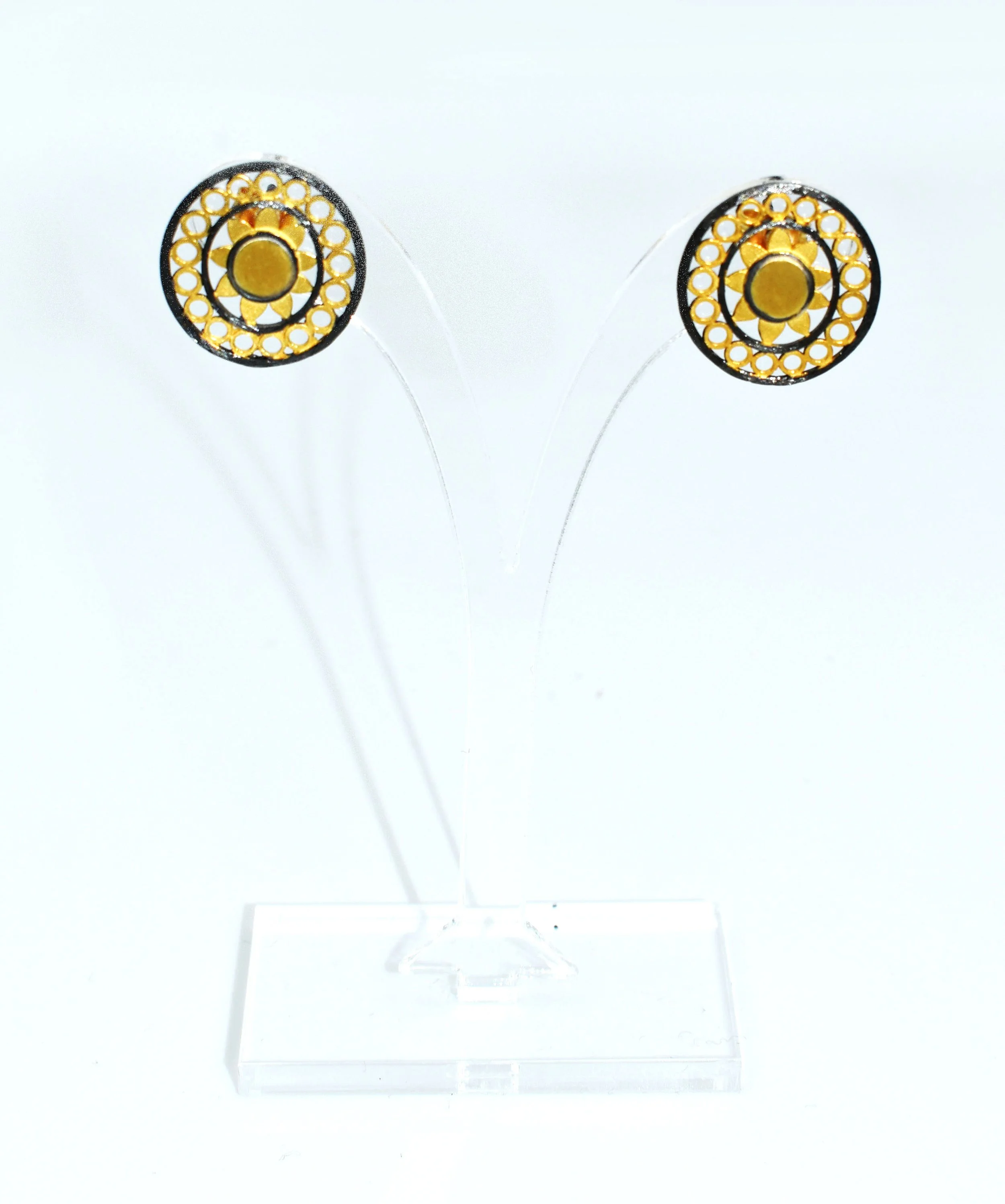 helios earrings black+gold-DSC_3019.jpg