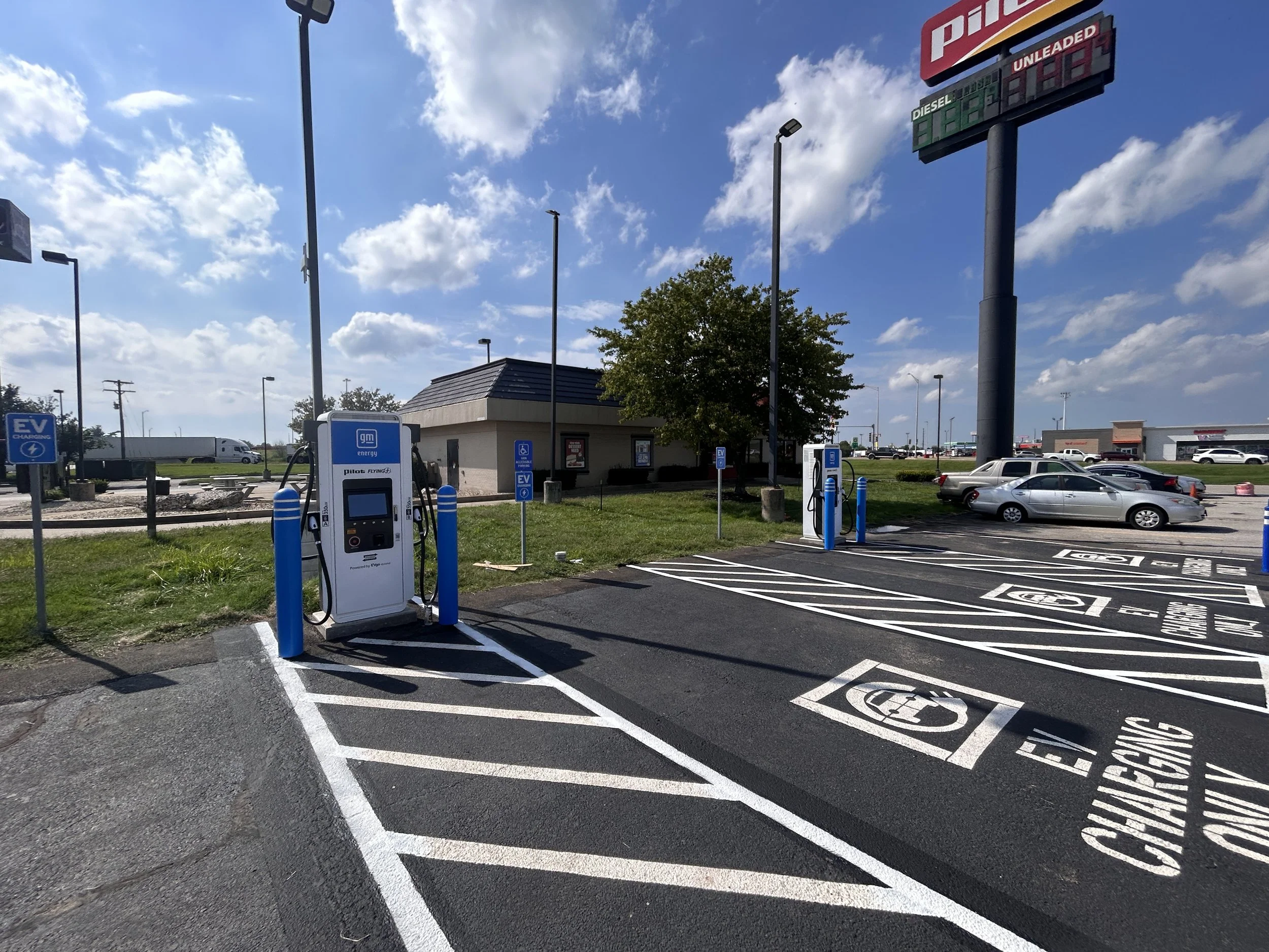 DC Fast Chargers: Troy, IL
