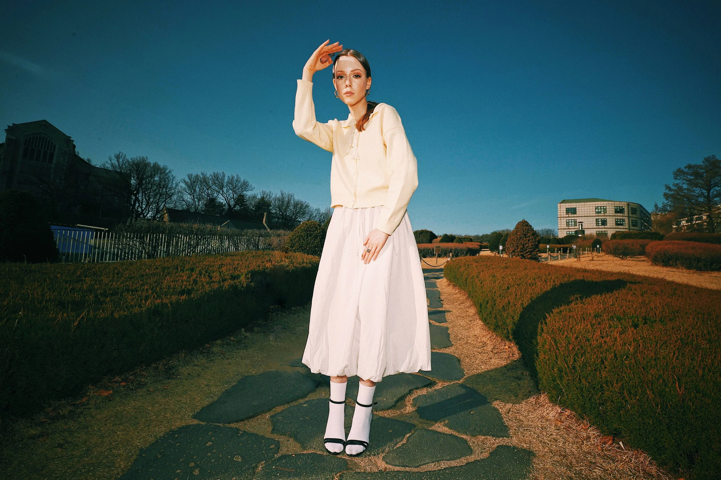 The Outfit That Doesn't Want You to See It — Until It Does