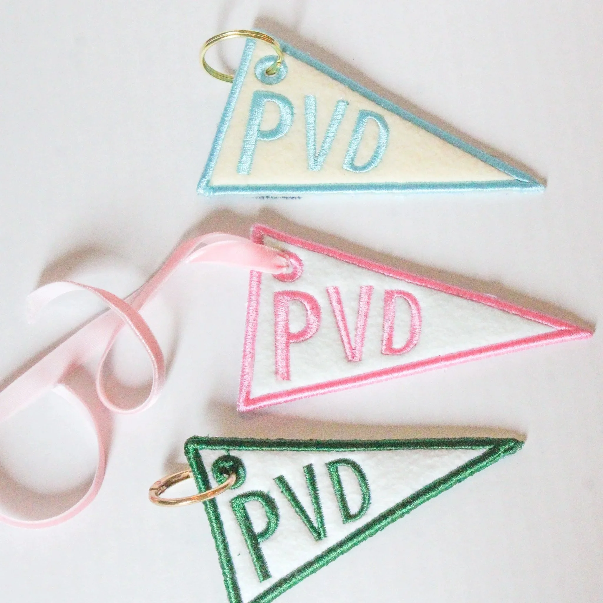PVD FELT PENNANT BAG TAG