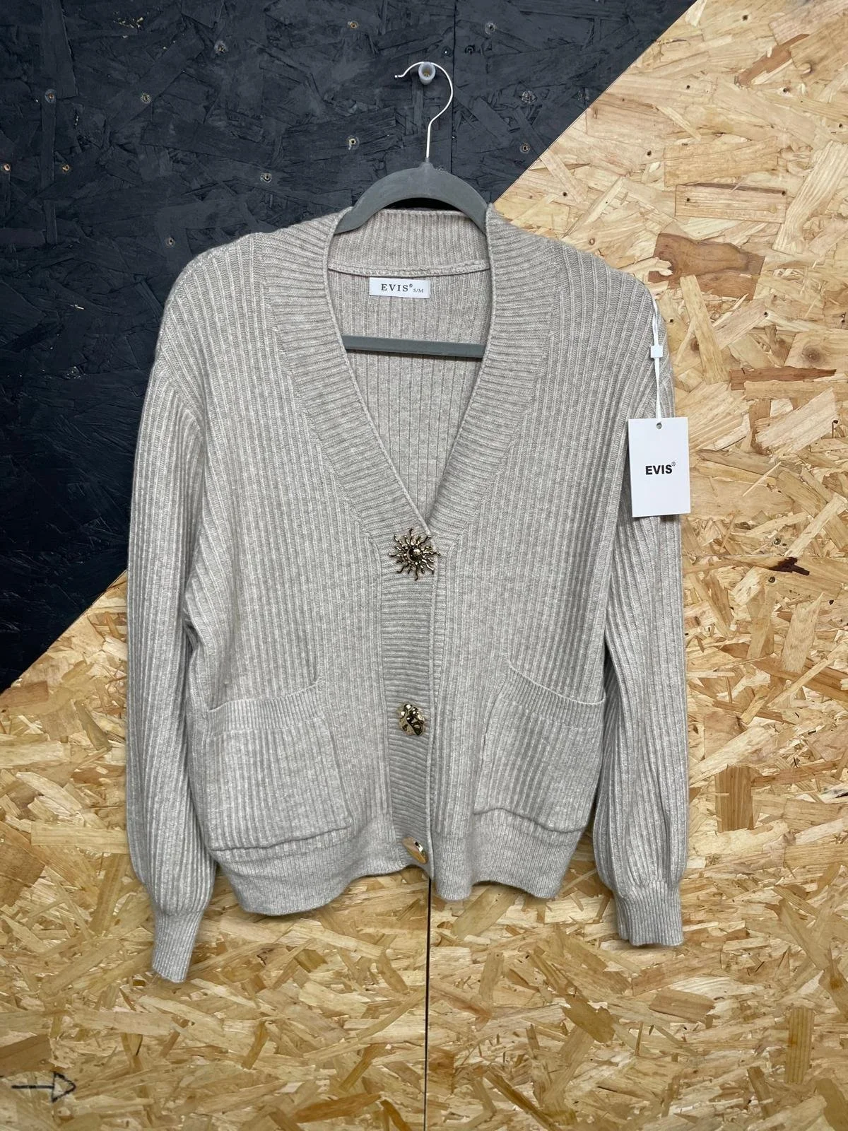 Elegant Knit Cardigan with Brooch Button Accents