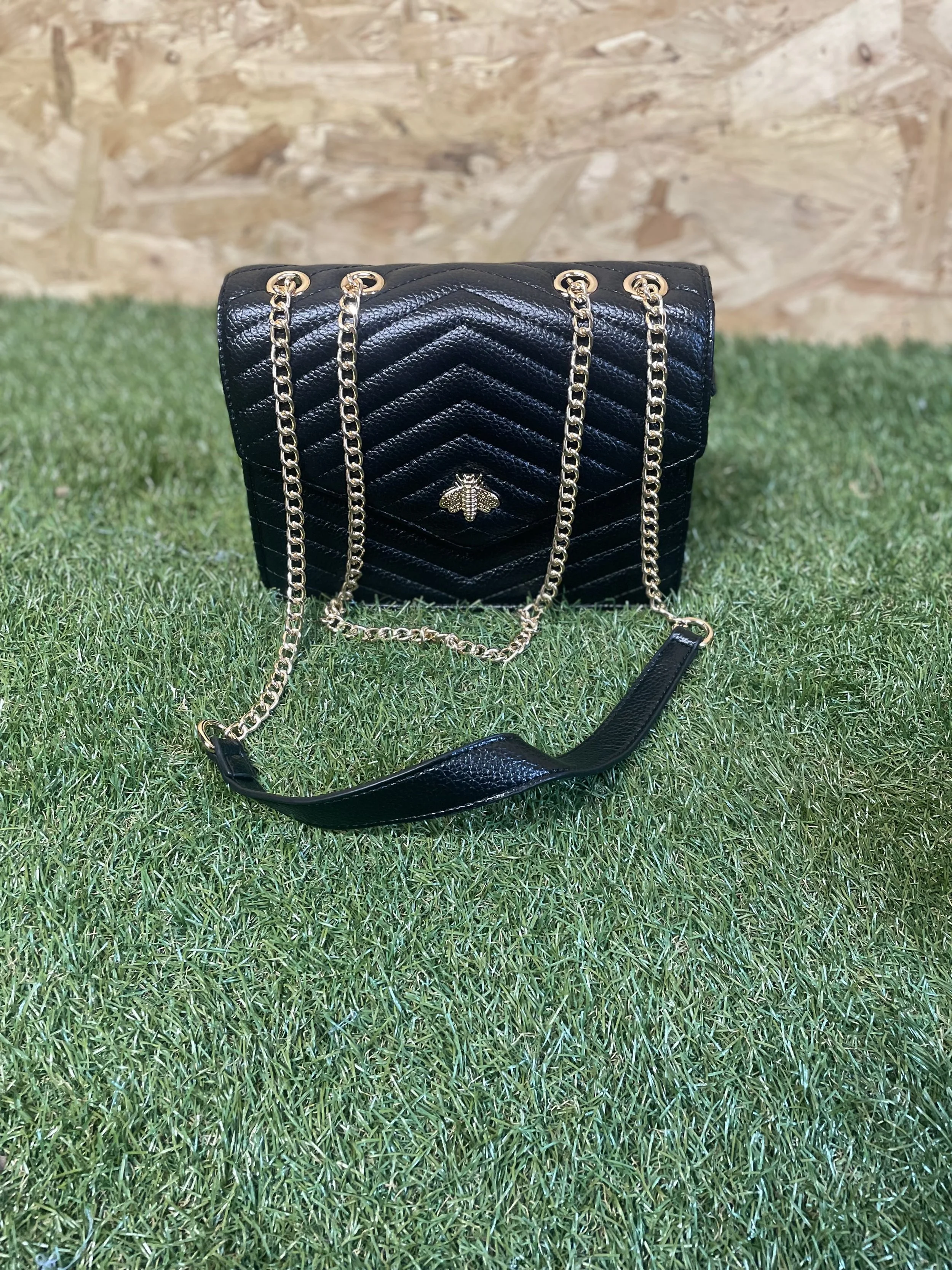 Quilted Bee Chain Bag