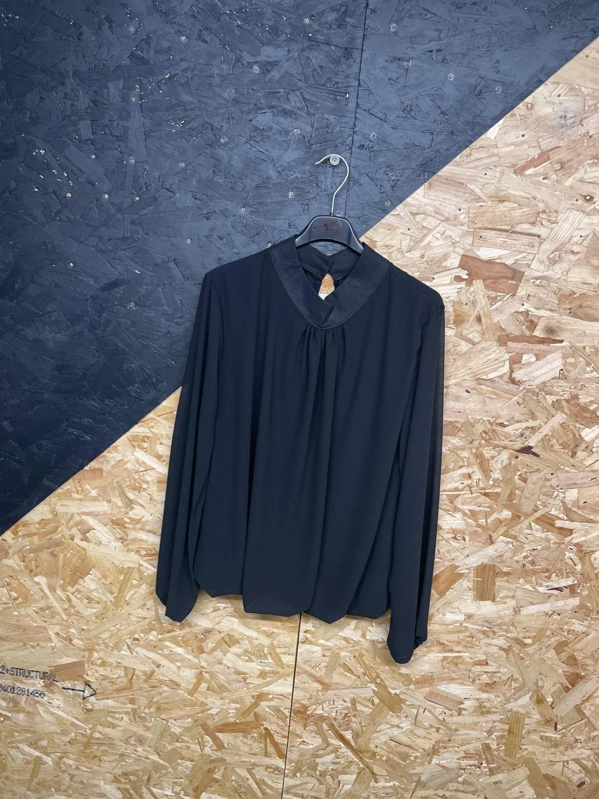 Chic Blouse