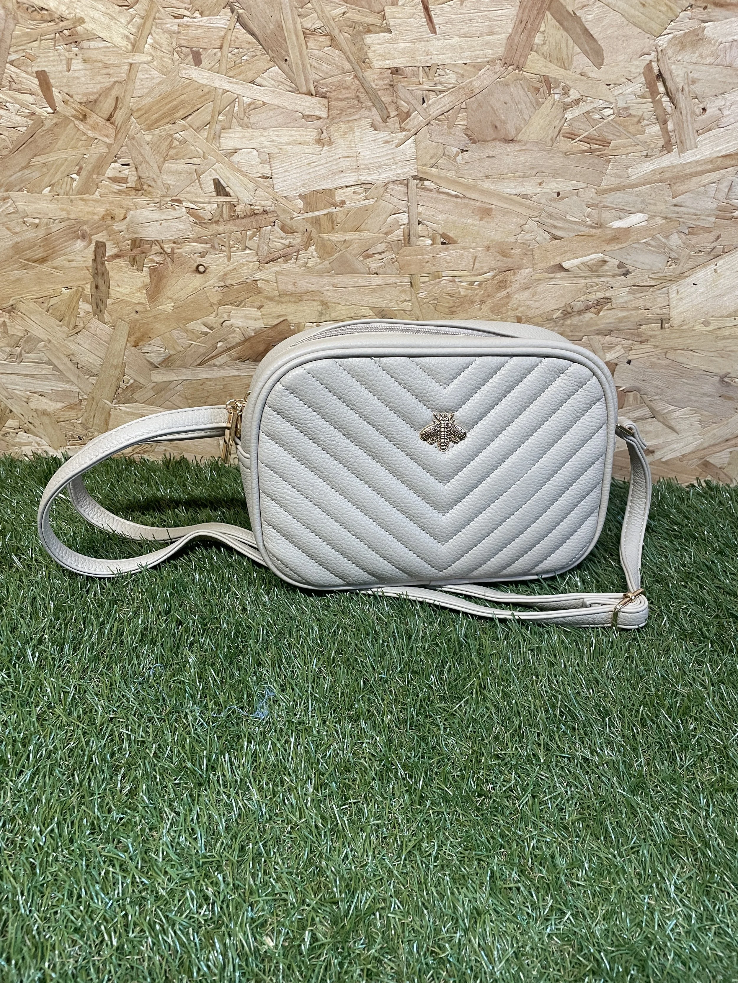 Quilted Bee Bag