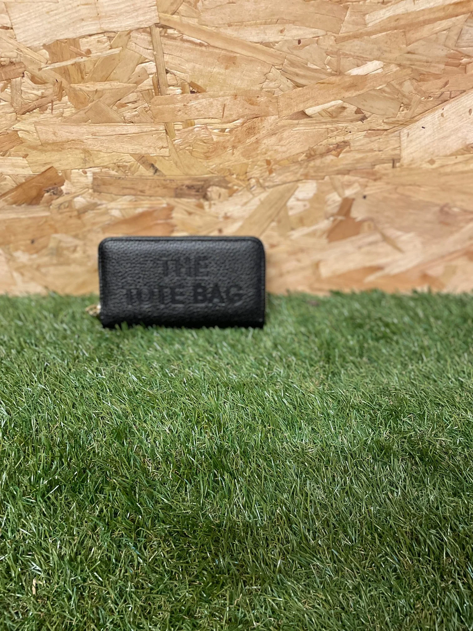 Single Zip Tote Purse