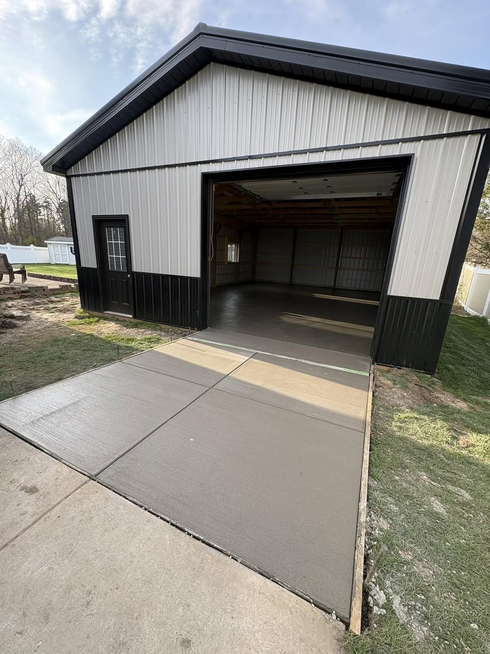 pole barn .jpg