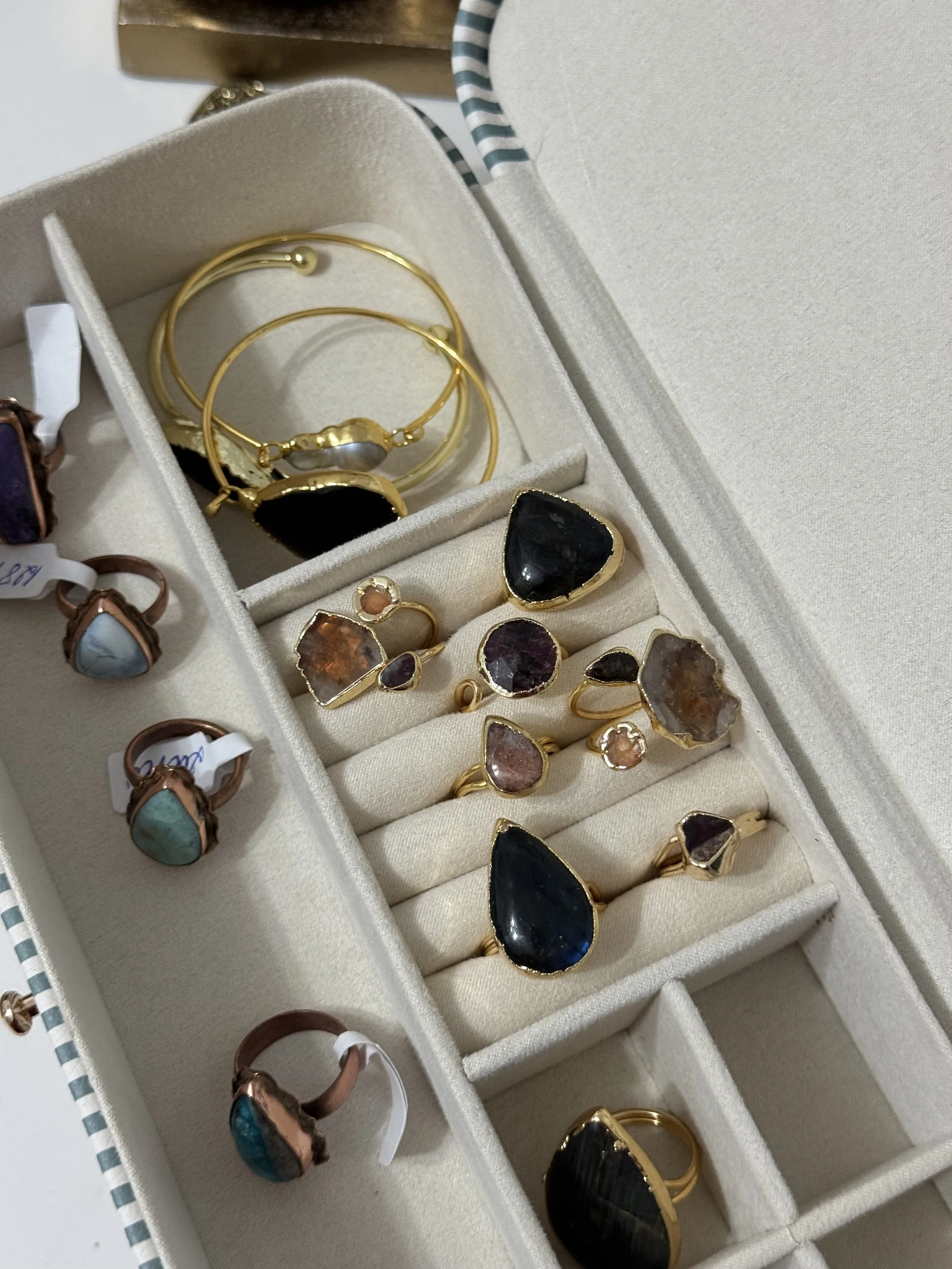 Lot Special Cupru, Alama si cristale de cea mai buna provenienta si calitate 