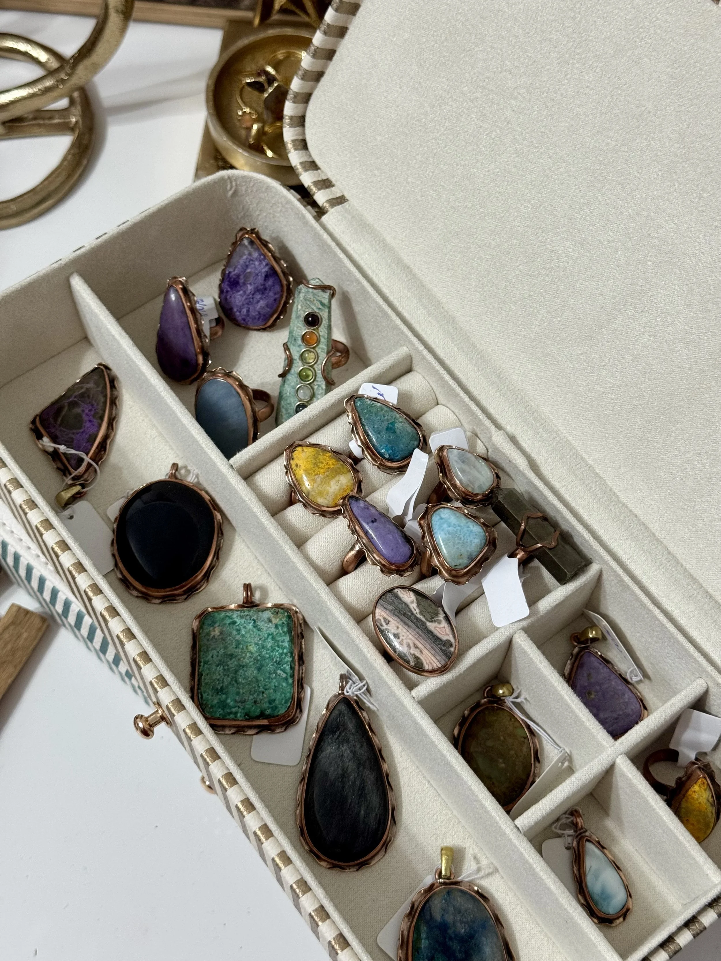 Lot Special Cupru, Alama si cristale de cea mai buna provenienta si calitate 