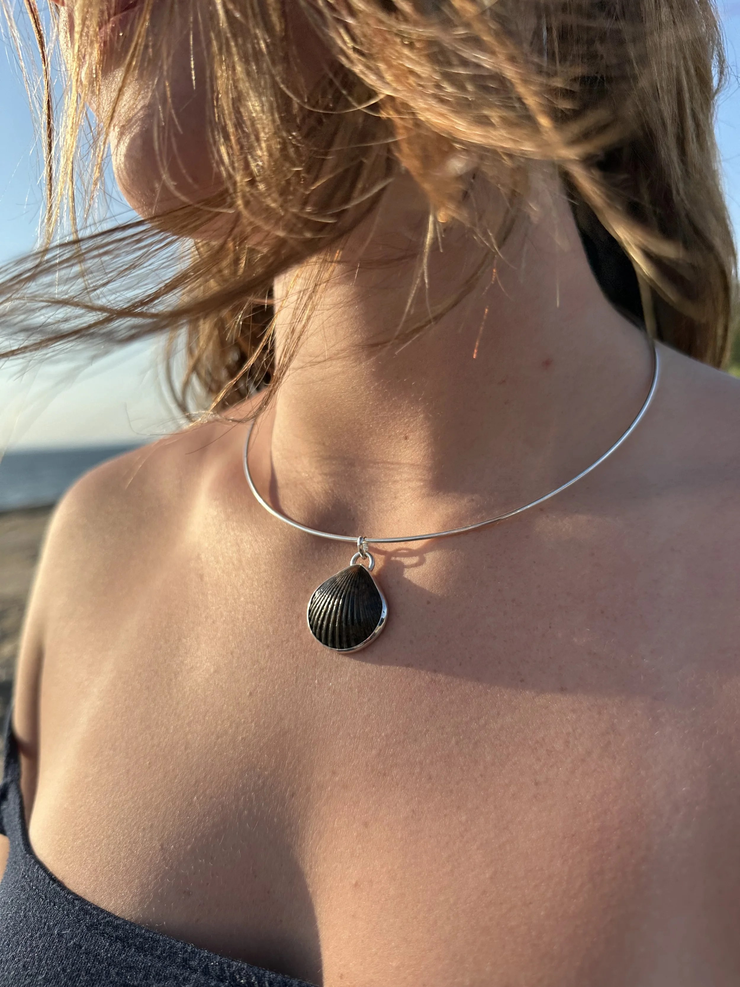 Black Scallop Choker Necklace