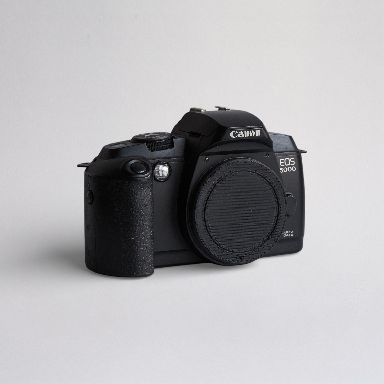 Canon-EOS-5000-Curated-By-Carolina-Sosa-Abó