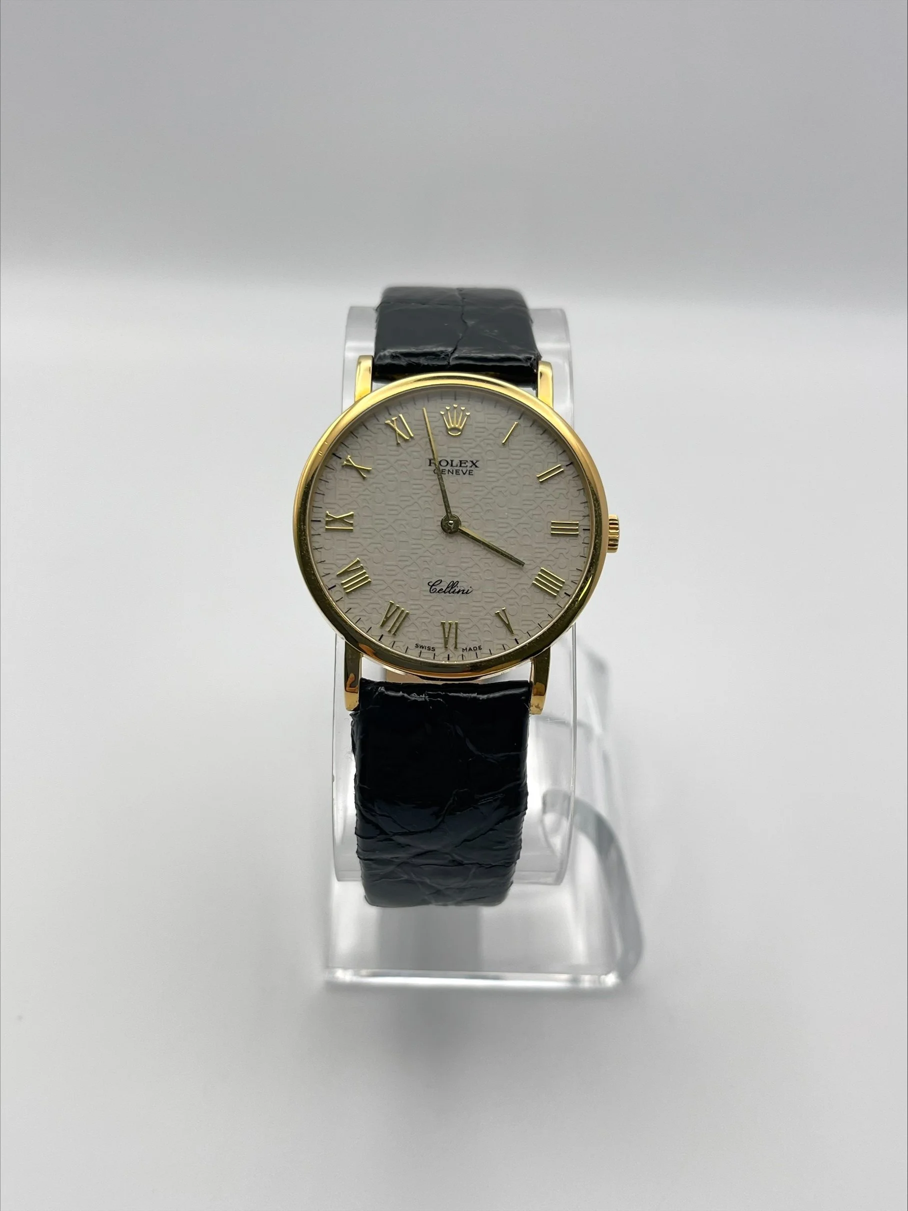 1995 18K Gold Cellini Dress Watch 32MM Watch, Box and Serial Tag.