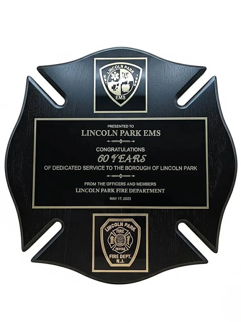 HW30 Maltese Cross Plaque