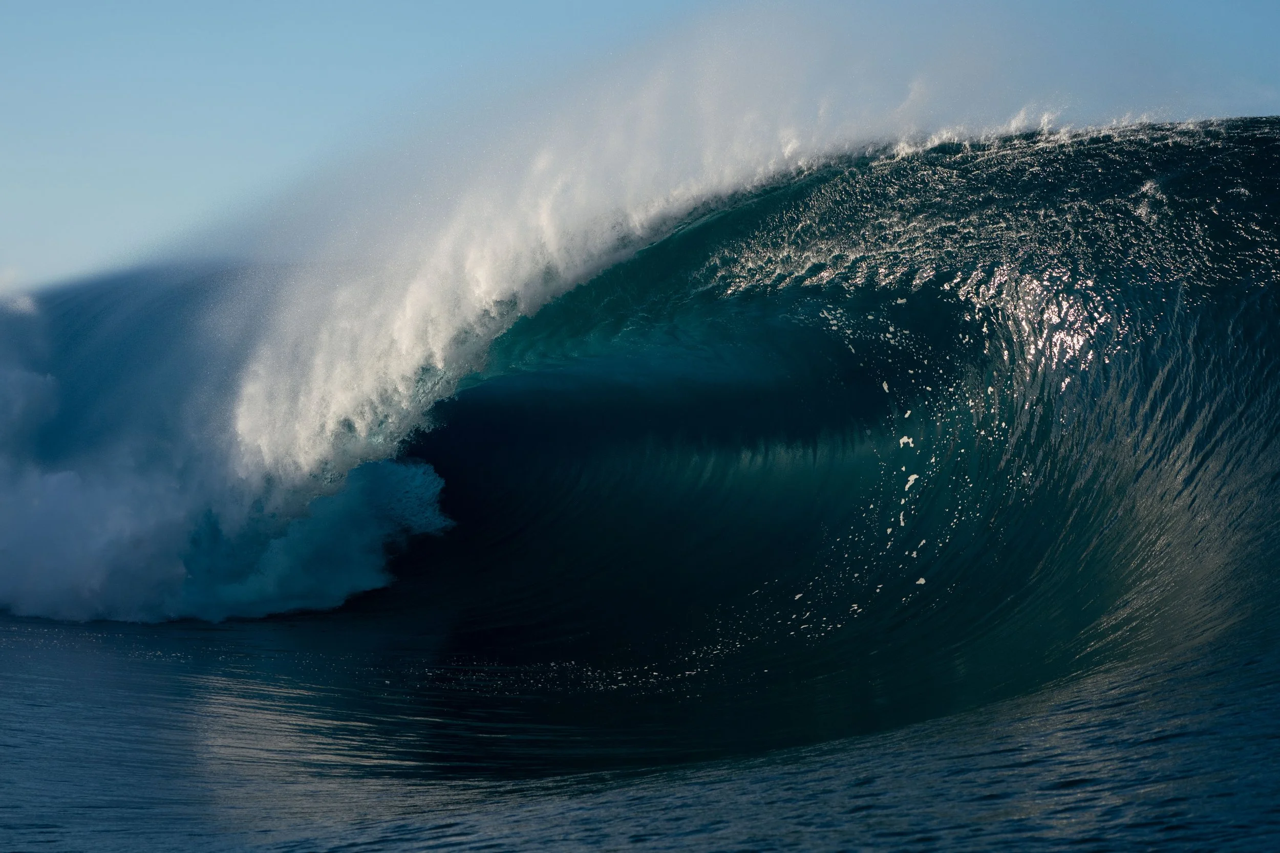 Teahupo’o : la vague du bout du monde, là où l’océan ne pardonne rien