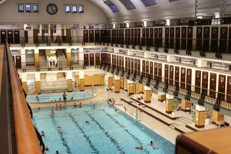 WIR GEHEN ALLE BADEN