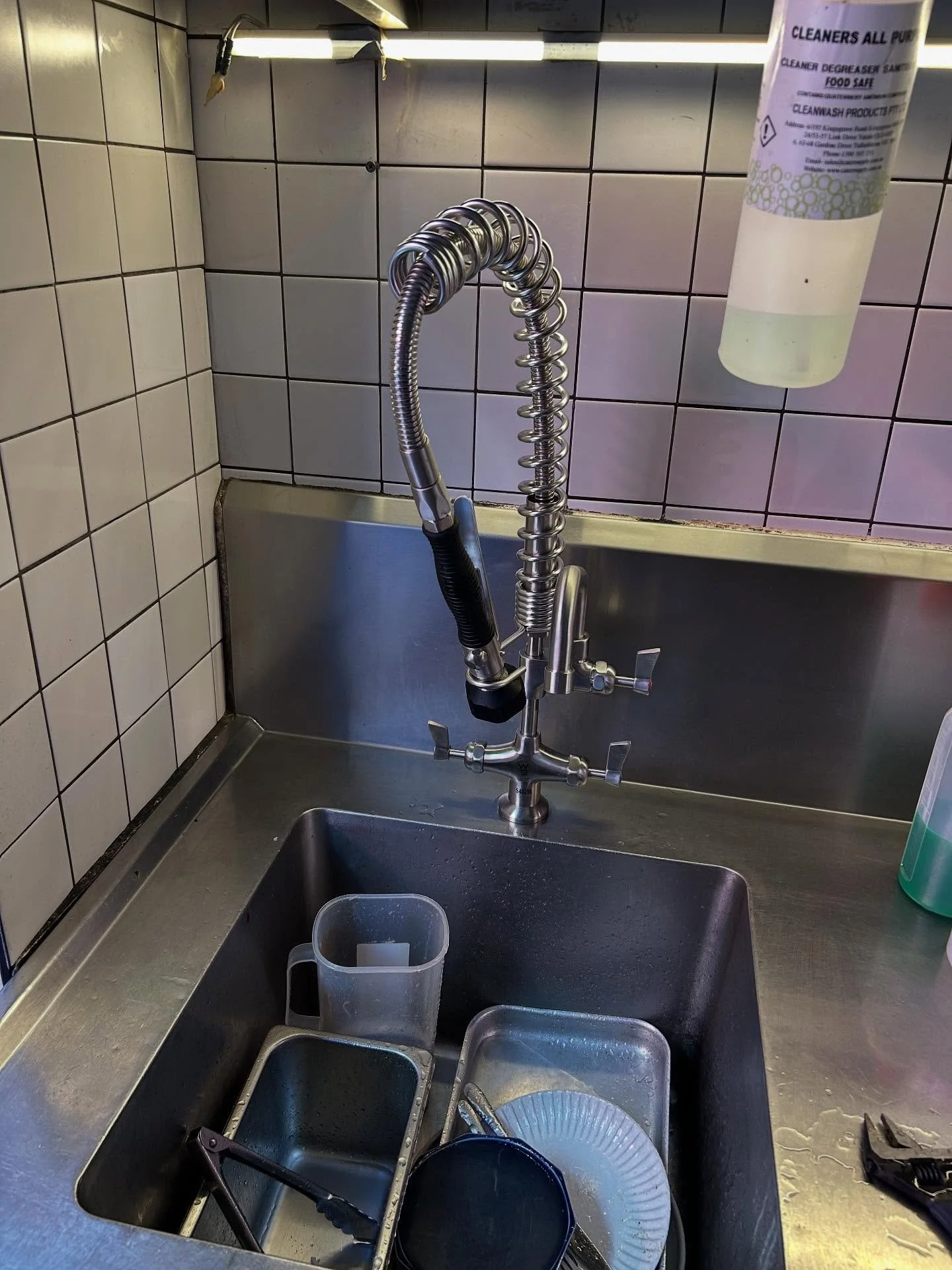 Few little maintenance jobs of late:
- New commercial kitchen tap
- Reverse osmosis filtered water system
- The not so pretty side of plumbing - blocked floor waste
