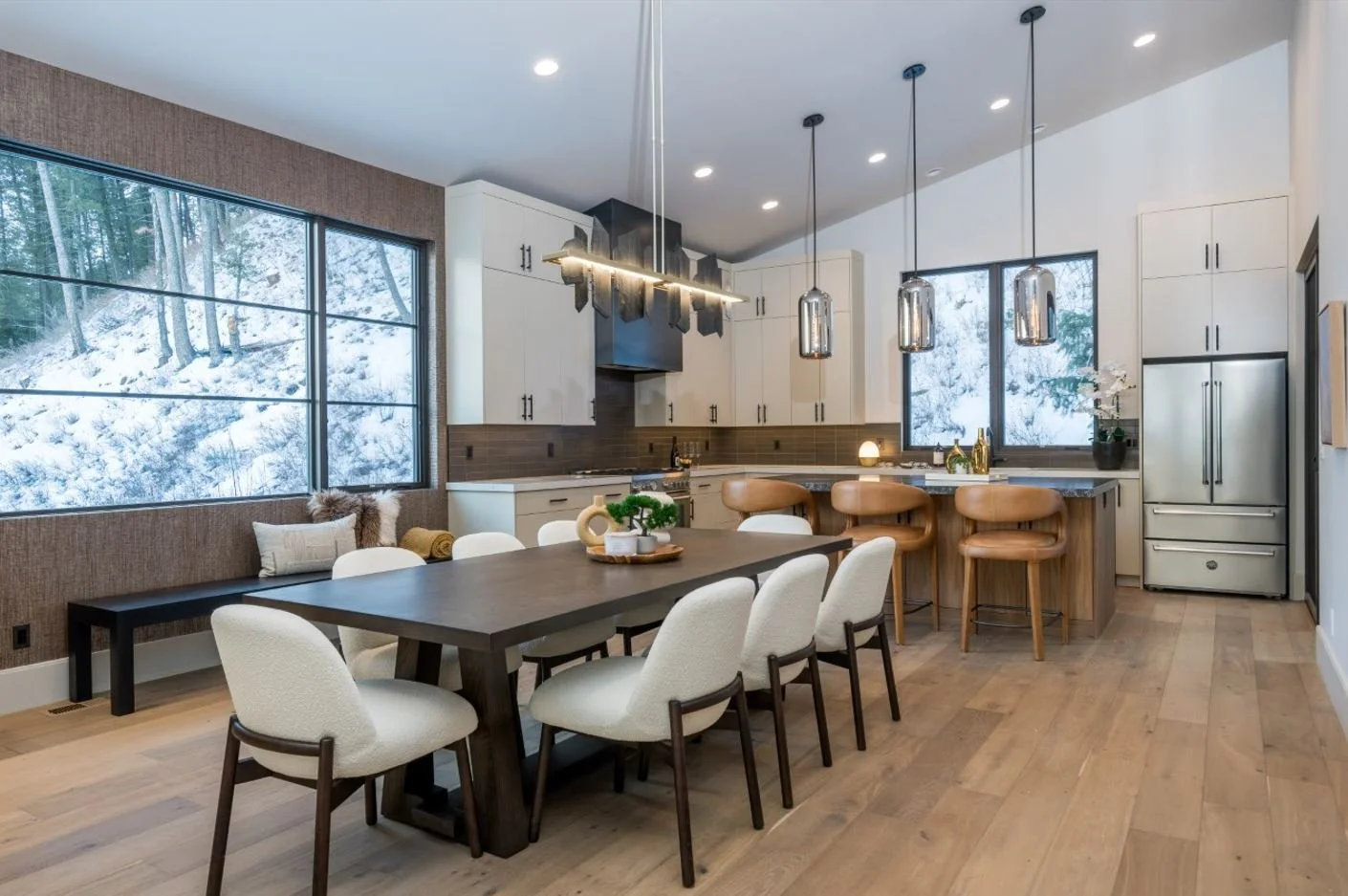 Capture kitchen and dining.JPG