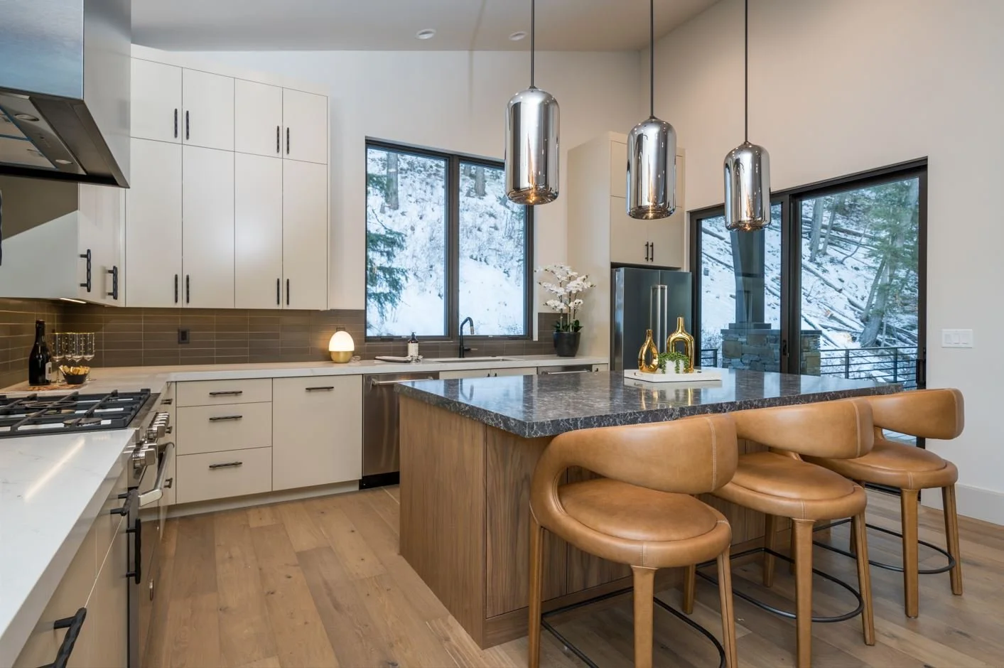 capture kitchen 2.JPG