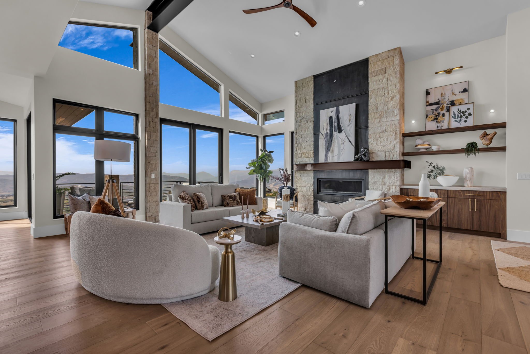 EXPASIVE WINDOWS LOOKING AT DEER VALLEY SKI RESORT