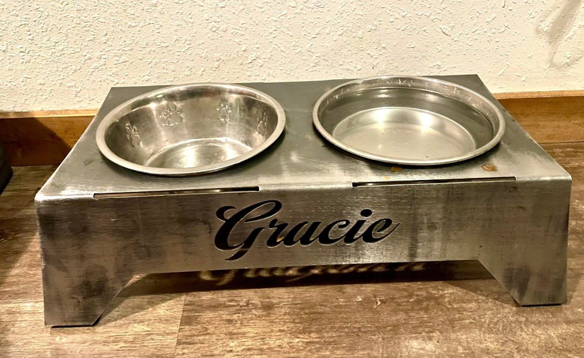 Dog Bowl Stand with Bowls