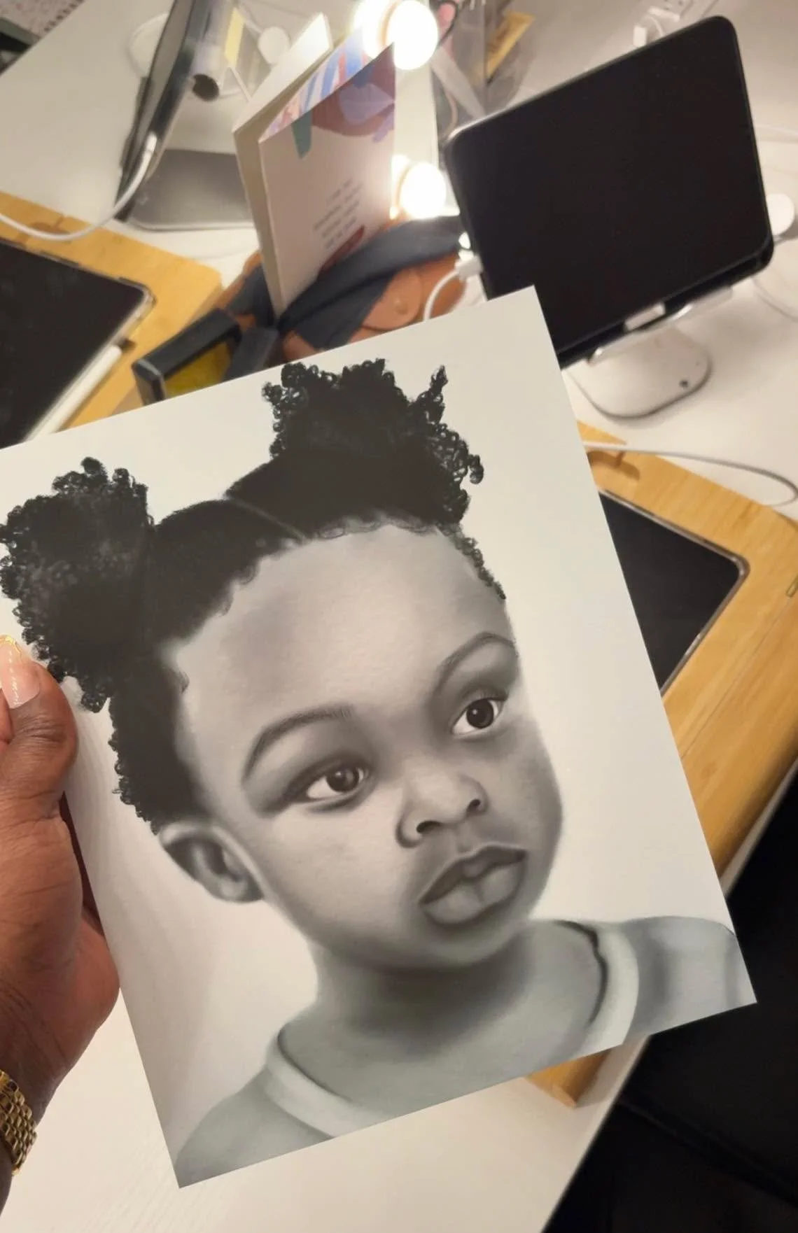 8&rdquo;x10&rdquo; PORTRAIT SALE: $35! 💕🖌️ This small portrait is a meaningful gift at an affordable price. Large sizes are available. DM to order! 🫶🏽

 #Gifts #Holidays #anniversary #wedding #WallDecor