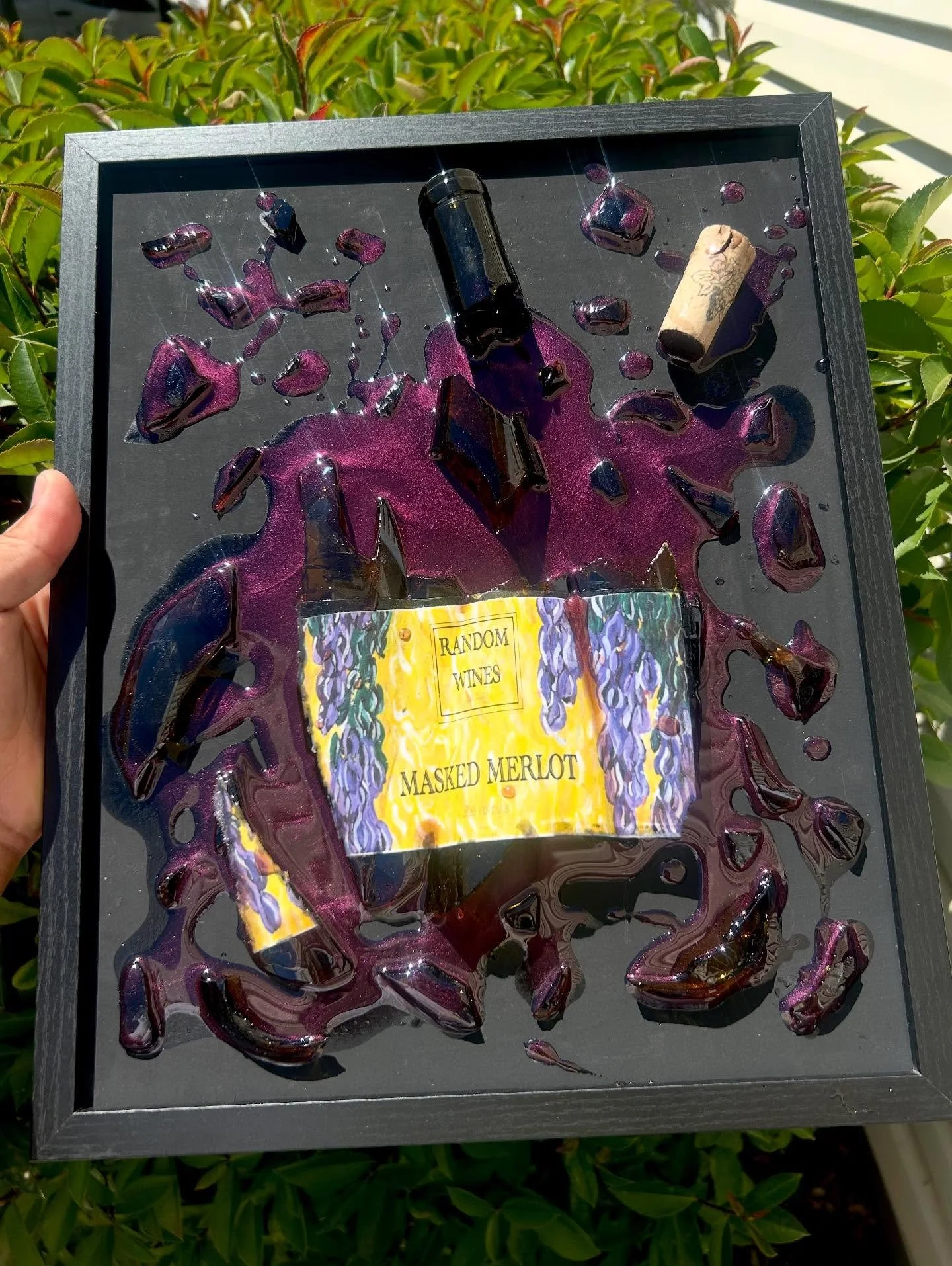a memory poured and preserved🍷✨this wine was made by the person who ordered this piece, how dope is that?? he even gave me this bottle brand new to try🥹i&rsquo;m so honored to turn their creation into a lasting piece of art 🎨 
-
-
-
#naes_trays #r