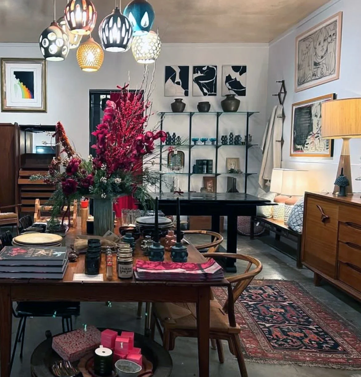 The Chez Moi Shop in Los Angeles California. Curated home décor, heirloom furnishings, art, and thoughtfully upcycled fashion.
