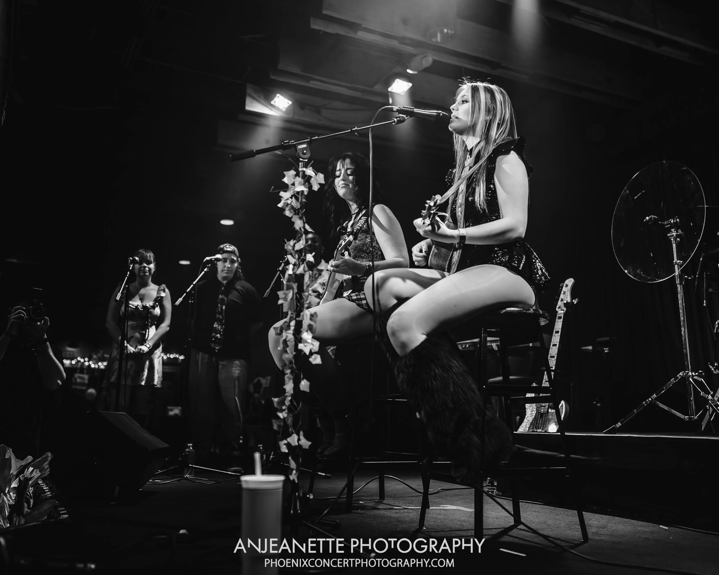 best Concert Photographer in Phoenix, AZ near me Anjeanette Photography music photos Marloma, The Crescent Ballroom Offstage Exposure Magazine Live Nation
