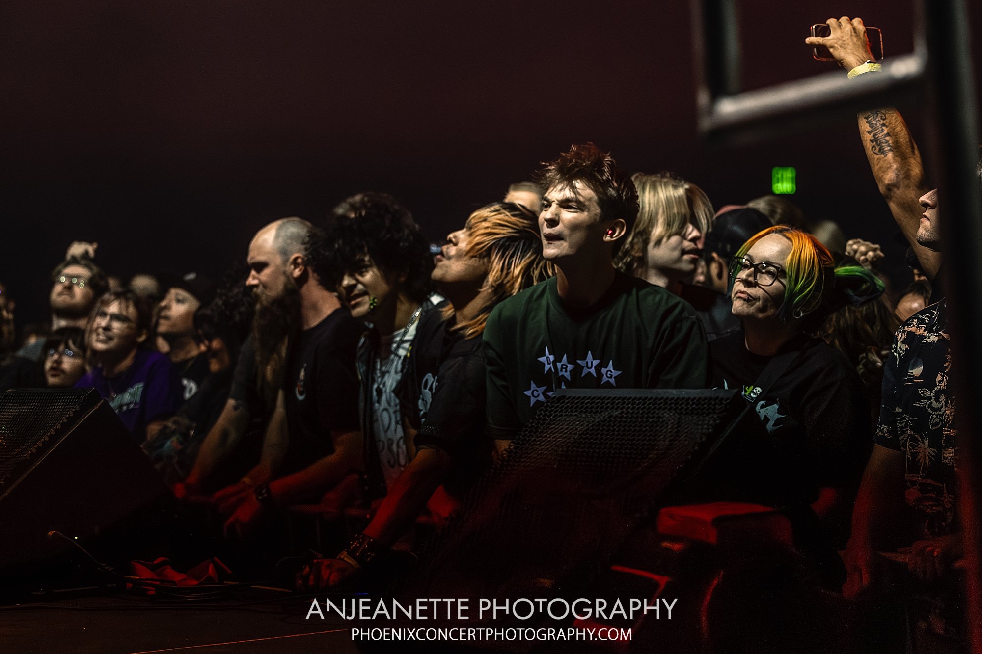 Concert Photographer in Phoenix, AZ near me Anjeanette Photography best music photos White Reaper, LA punk drug church death lens Walter Studios Psyko Steve Live Nation