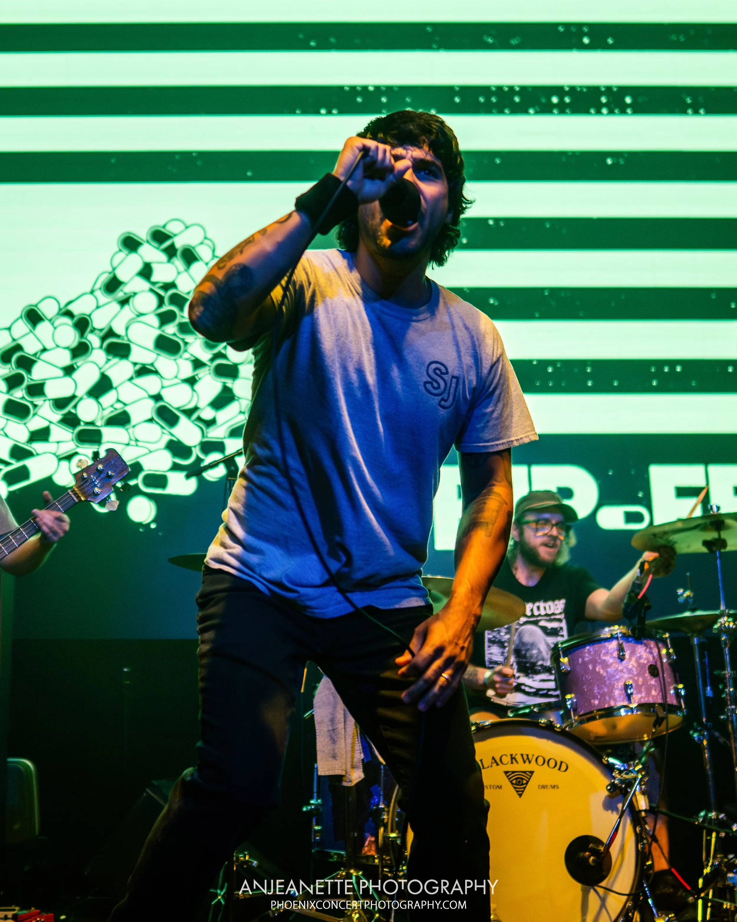 Concert Photographer in Phoenix, AZ near me Anjeanette Photography best music photos White Reaper, LA punk drug church death lens Walter Studios Psyko Steve Live Nation