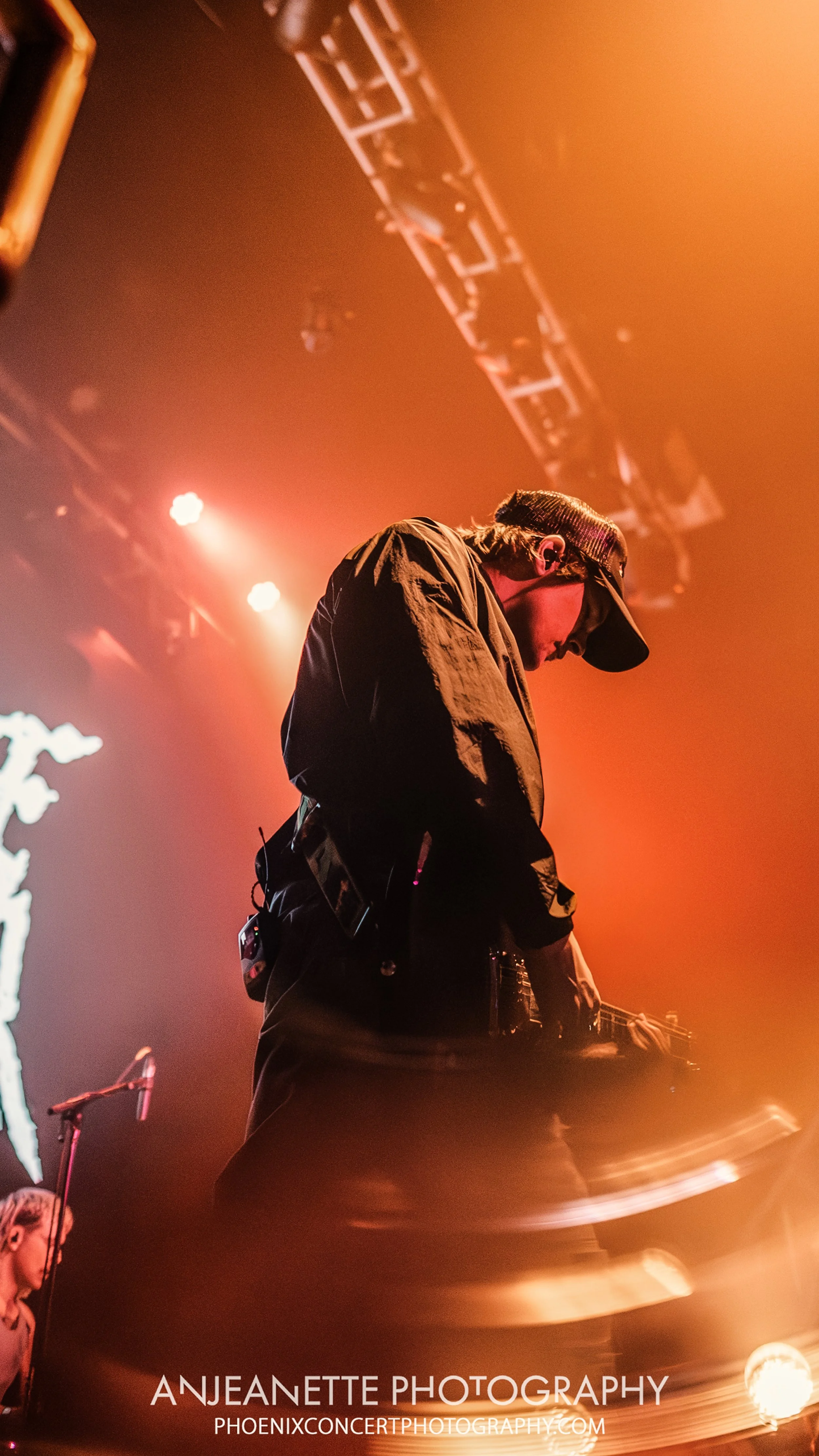 Concert Photographer in Phoenix, AZ near me Anjeanette Photography best music photos White Reaper, LA punk drug church death lens Walter Studios Psyko Steve Live Nation