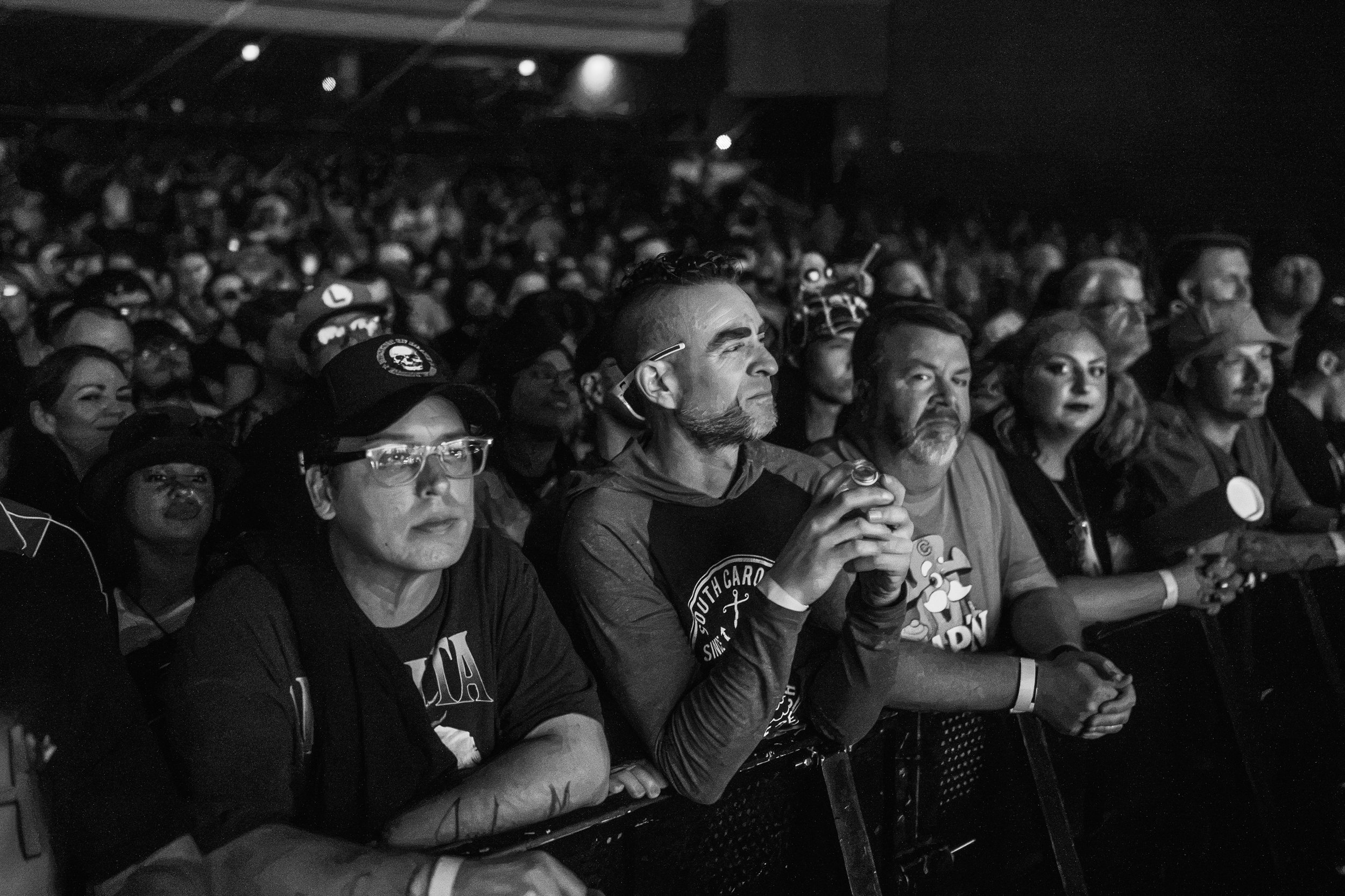 best Concert Photographer in Phoenix, AZ near me Anjeanette Photography top rated music photos primus, les claypool, lennon, deliruim, frog brigade, live nation