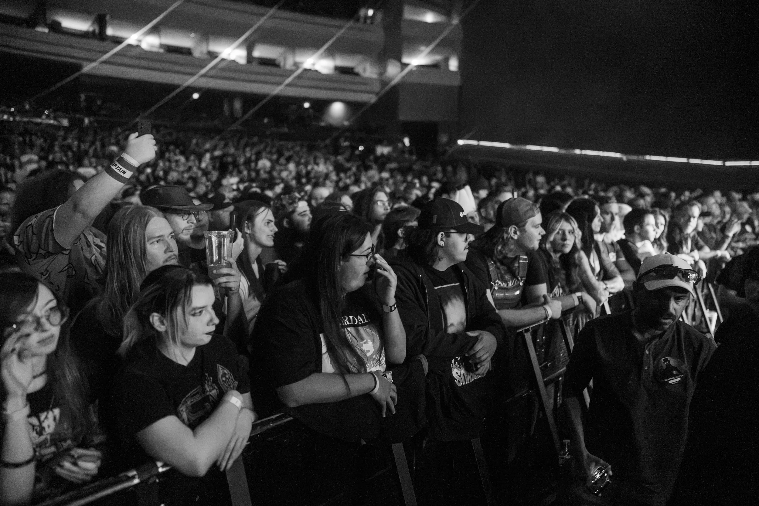 best Concert Photographer in Phoenix, AZ near me Anjeanette Photography top rated music photos primus, les claypool, lennon, deliruim, frog brigade, live nation