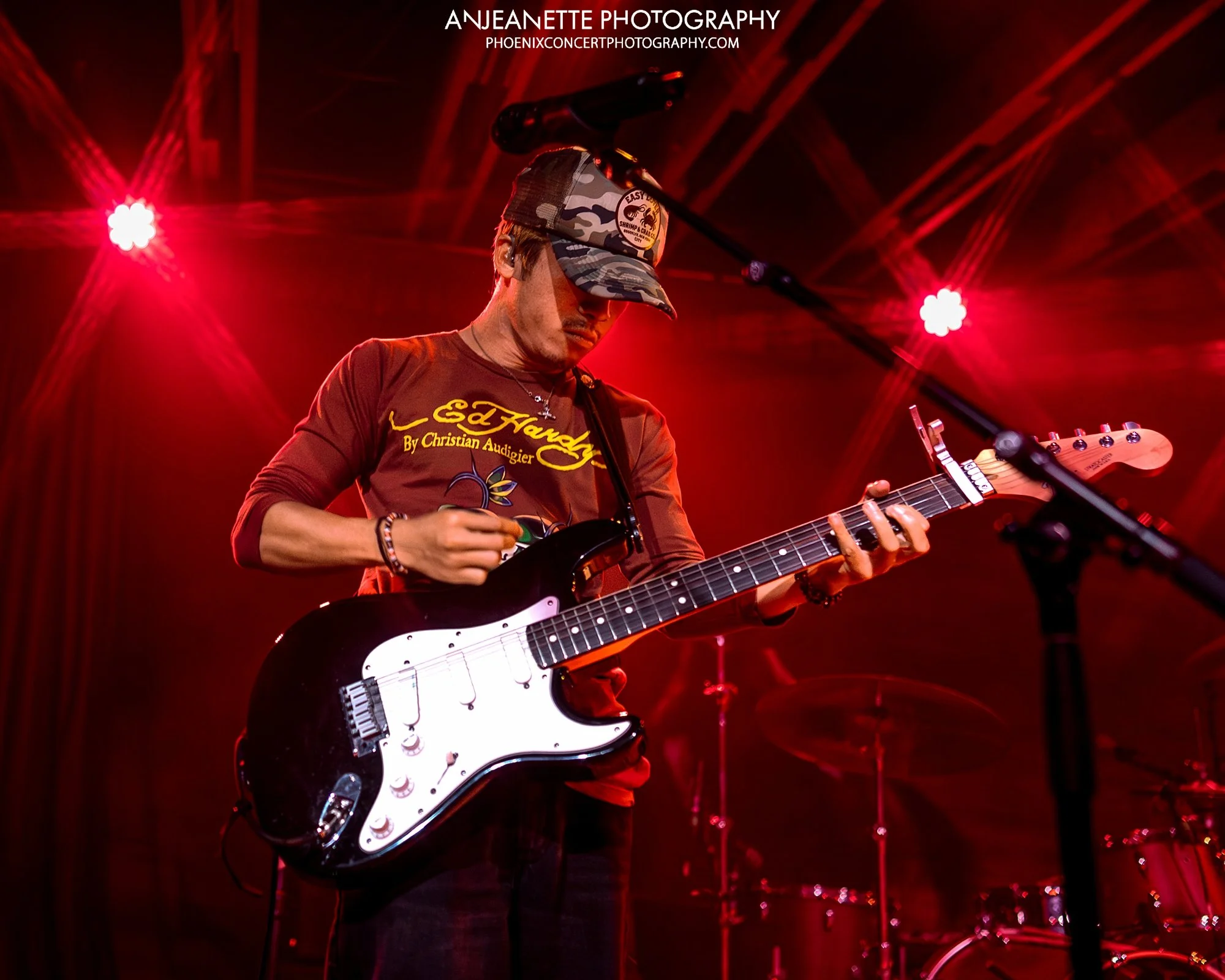 best Concert Photographer in Phoenix, AZ near me Anjeanette Photography top rated music photos crescent ballroom, stevie bill, tour, live nation