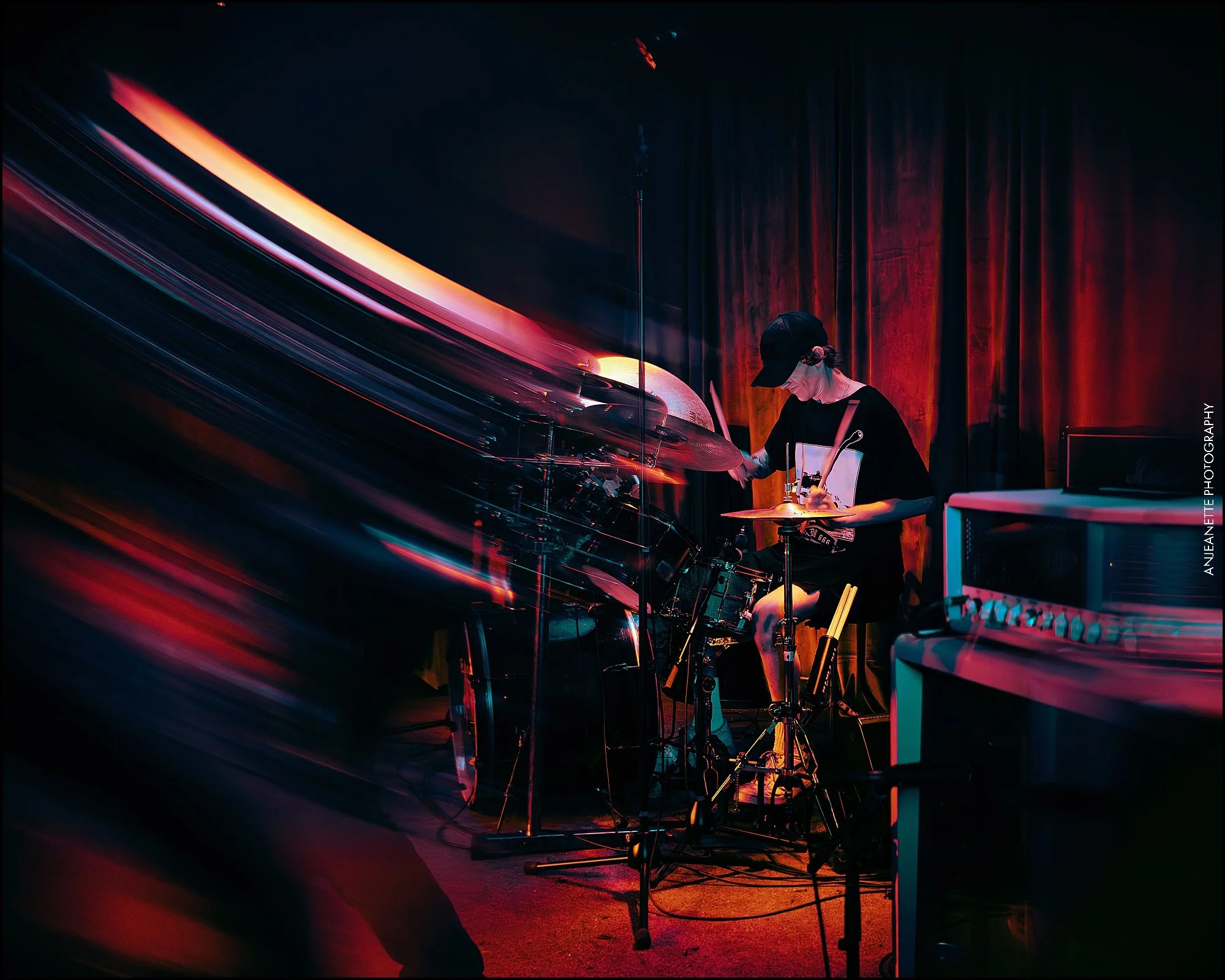 best Concert music Photographer in Phoenix, AZ near me Anjeanette Photography postal scam Rock Band Pub Rock Live Scottsdale