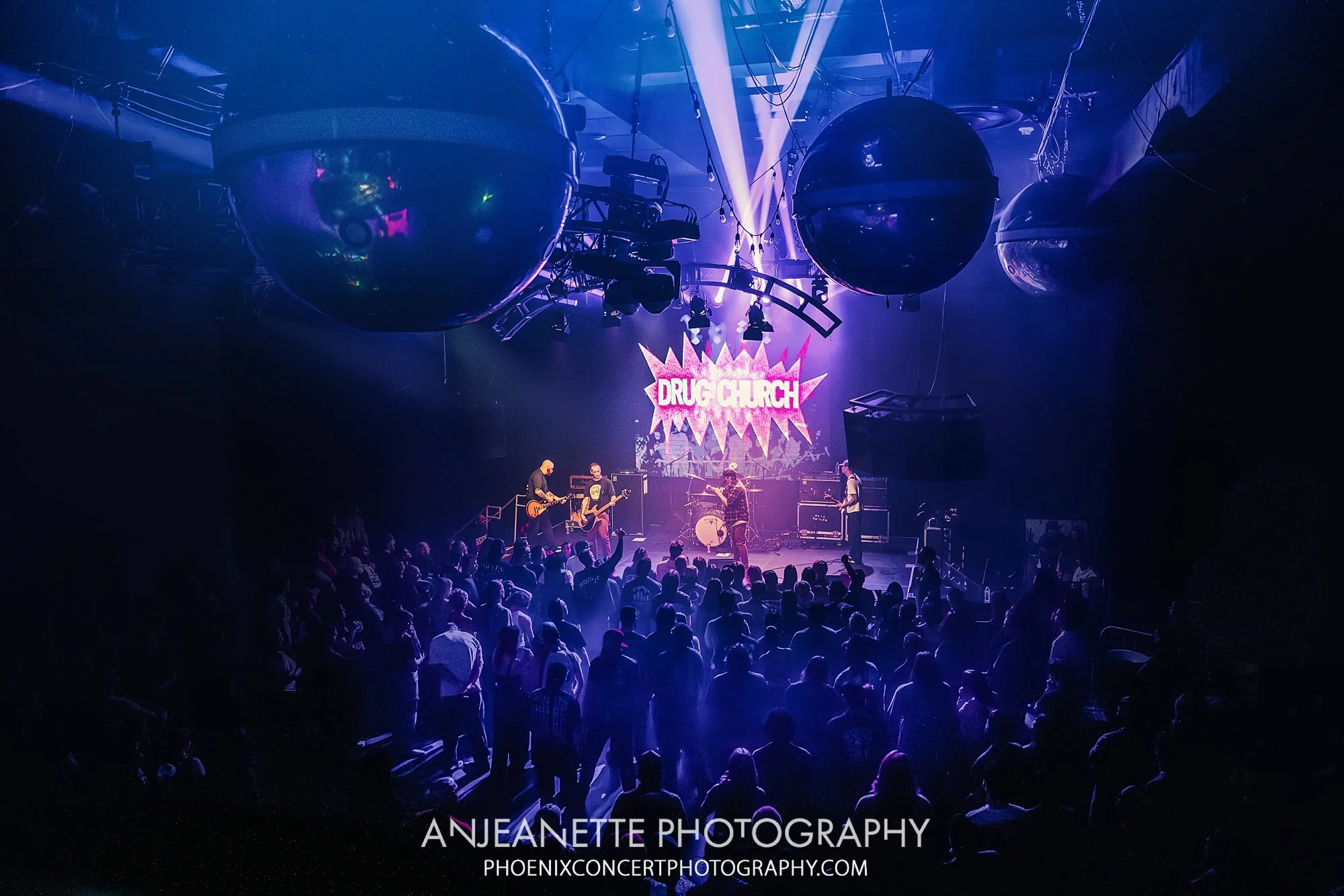 Concert Photographer in Phoenix, AZ near me Anjeanette Photography best music photos White Reaper, LA punk drug church death lens Walter Studios Psyko Steve Live Nation
