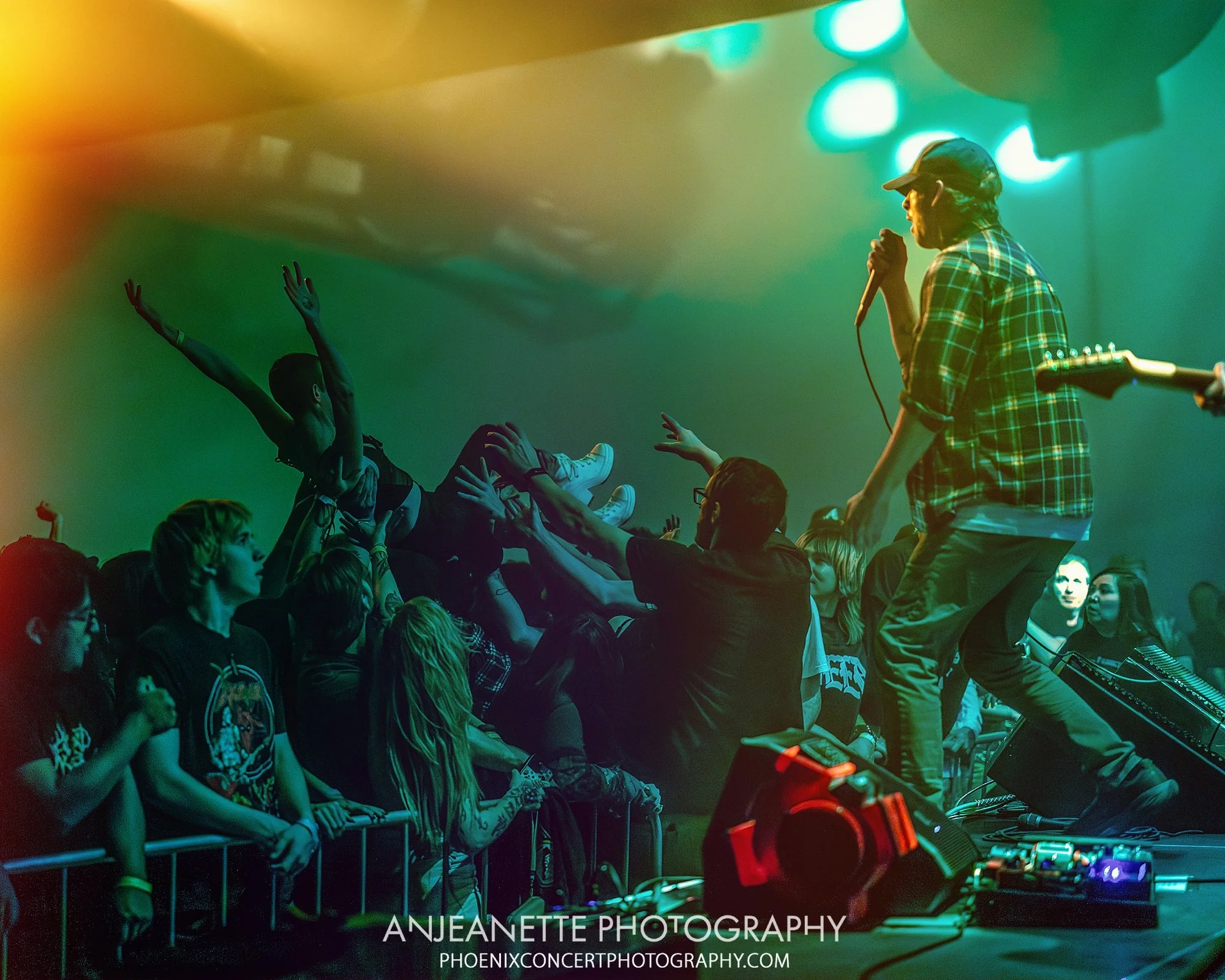 Concert Photographer in Phoenix, AZ near me Anjeanette Photography best music photos White Reaper, LA punk drug church death lens Walter Studios Psyko Steve Live Nation