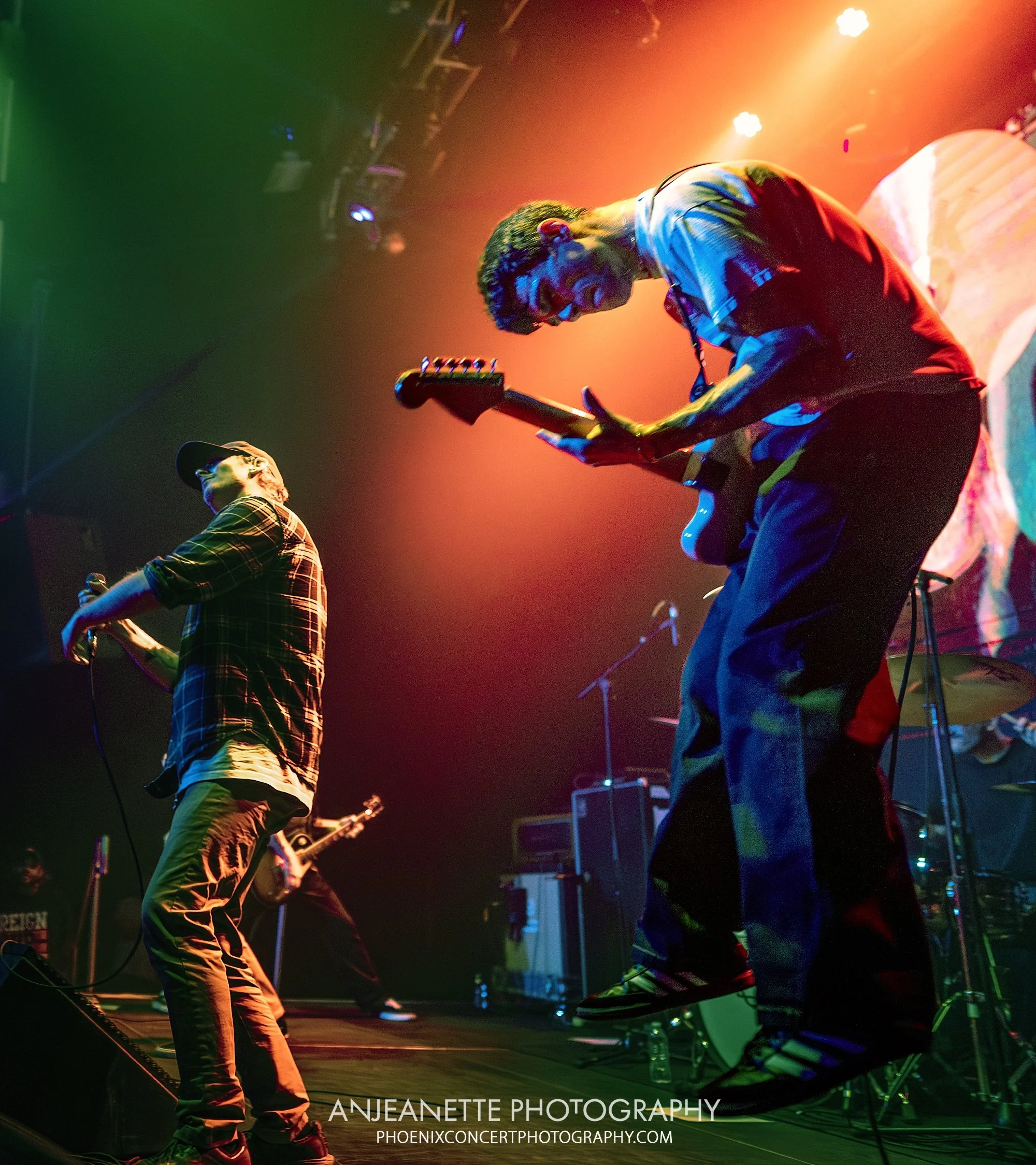 Concert Photographer in Phoenix, AZ near me Anjeanette Photography best music photos White Reaper, LA punk drug church death lens Walter Studios Psyko Steve Live Nation