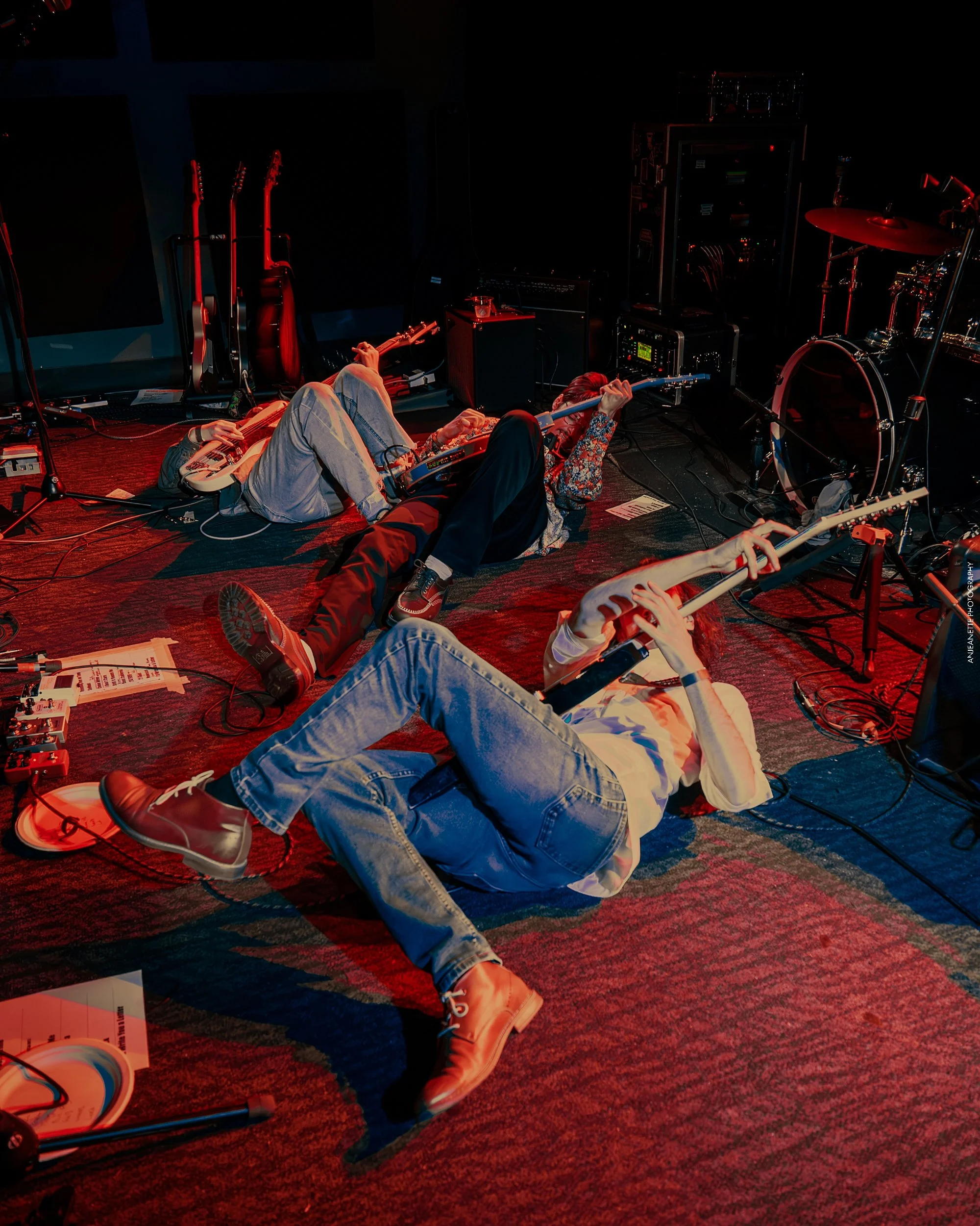 best Concert Photographer in Phoenix, AZ near me Anjeanette Photography music photos Psyko Steve Presents Dinosaur computer at the rebel lounge