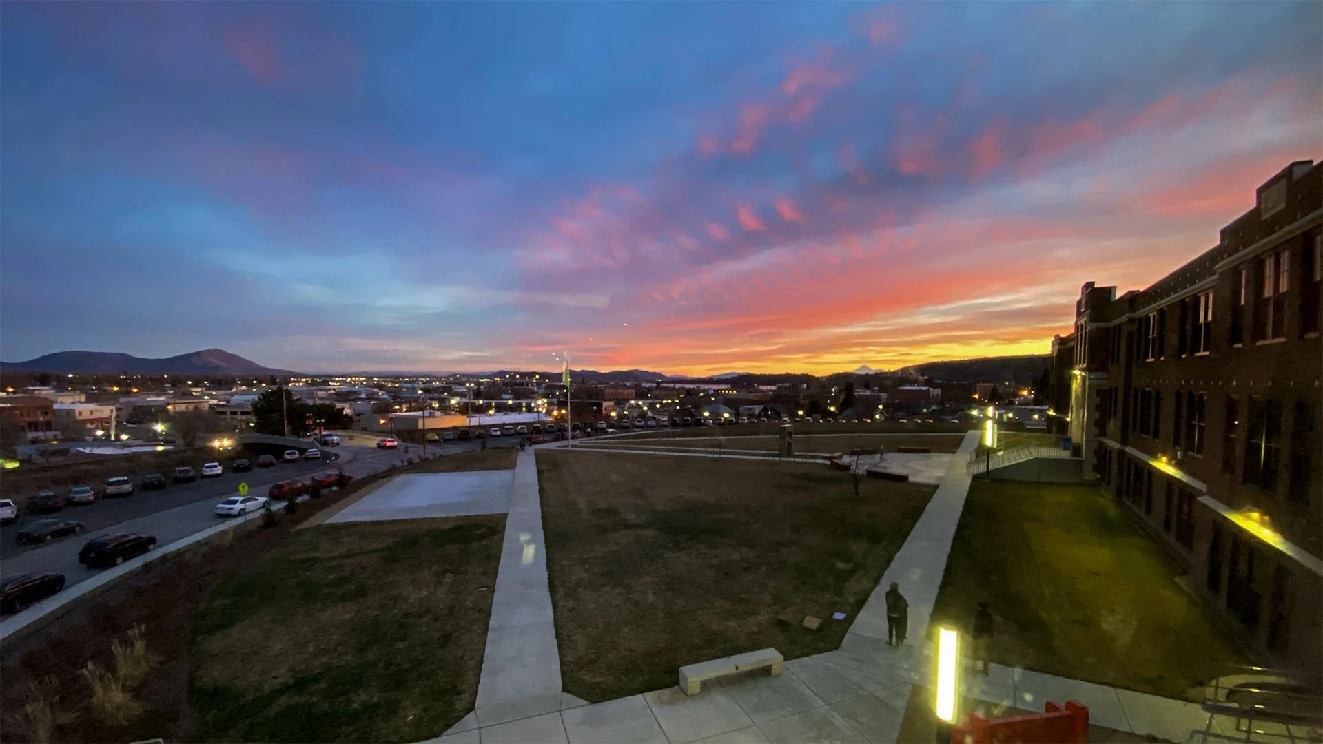 Klamath Falls Schools, Classified Union Reach Tentative Agreement