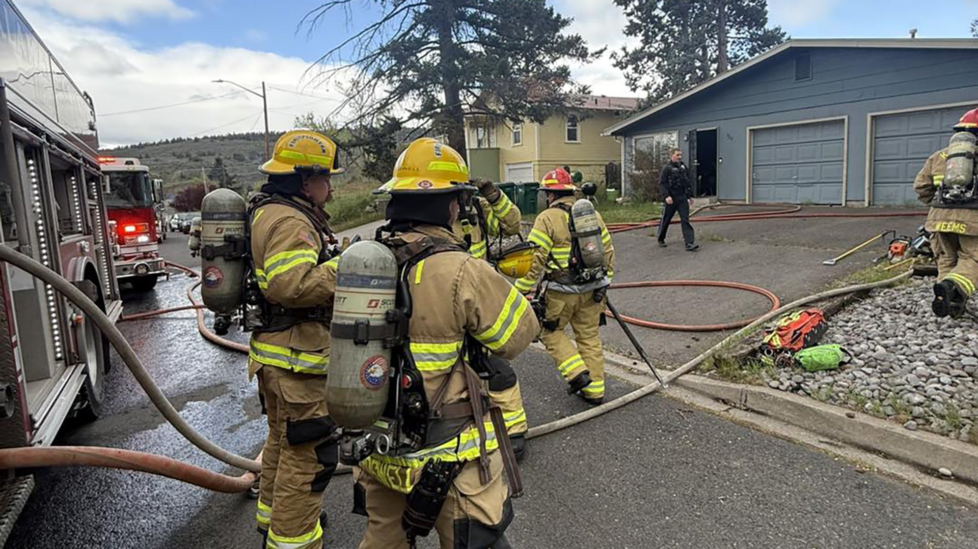 Fire Crews Quickly Contain Duplex Fire
