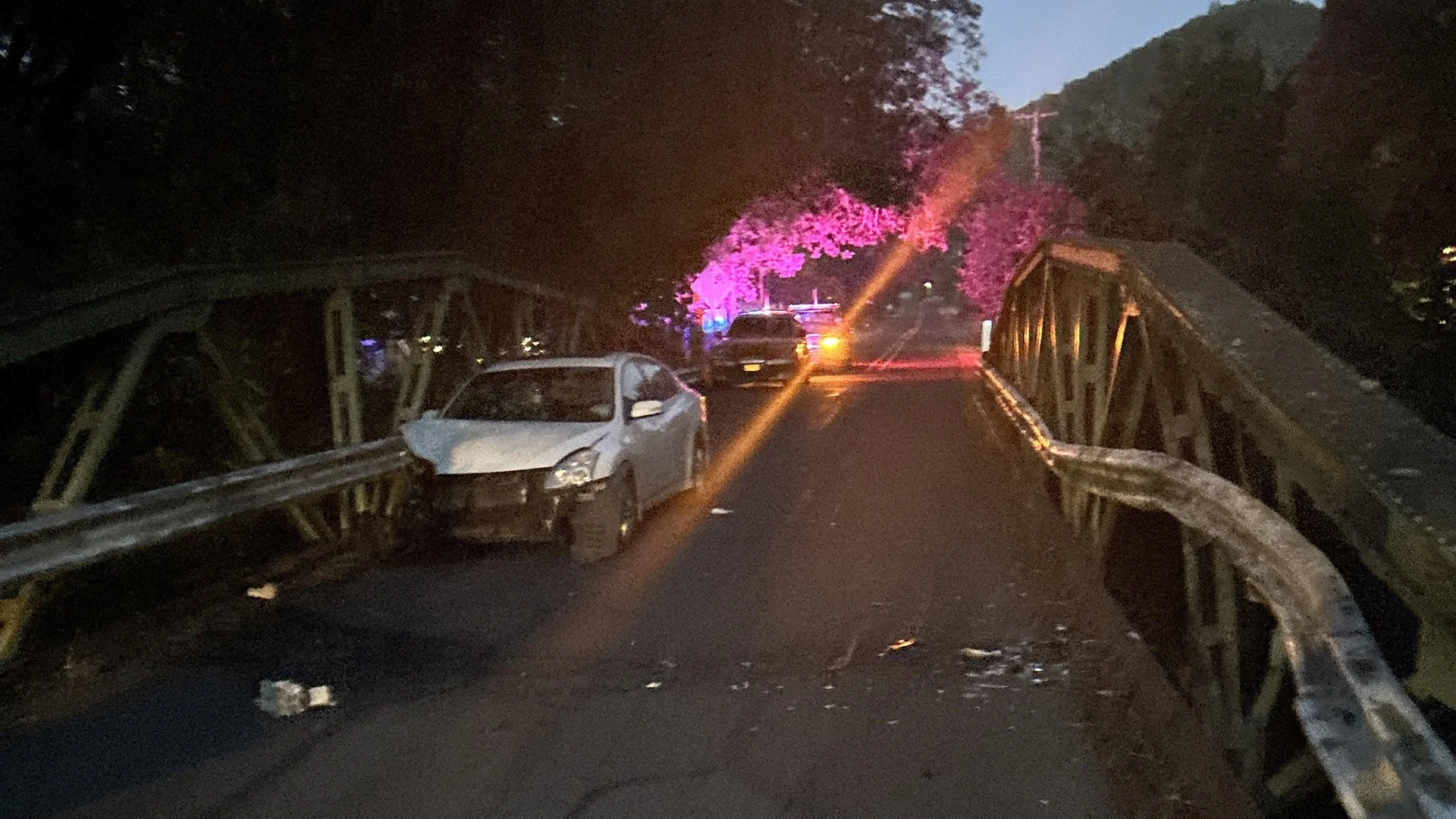 DUII Crash Closes Historic Gold Hill Bridge