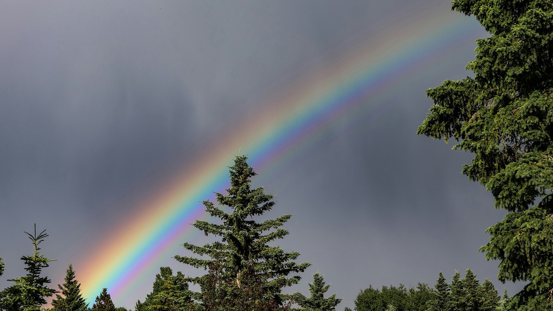 Cool, Showery Weekend Ahead for Southern Oregon