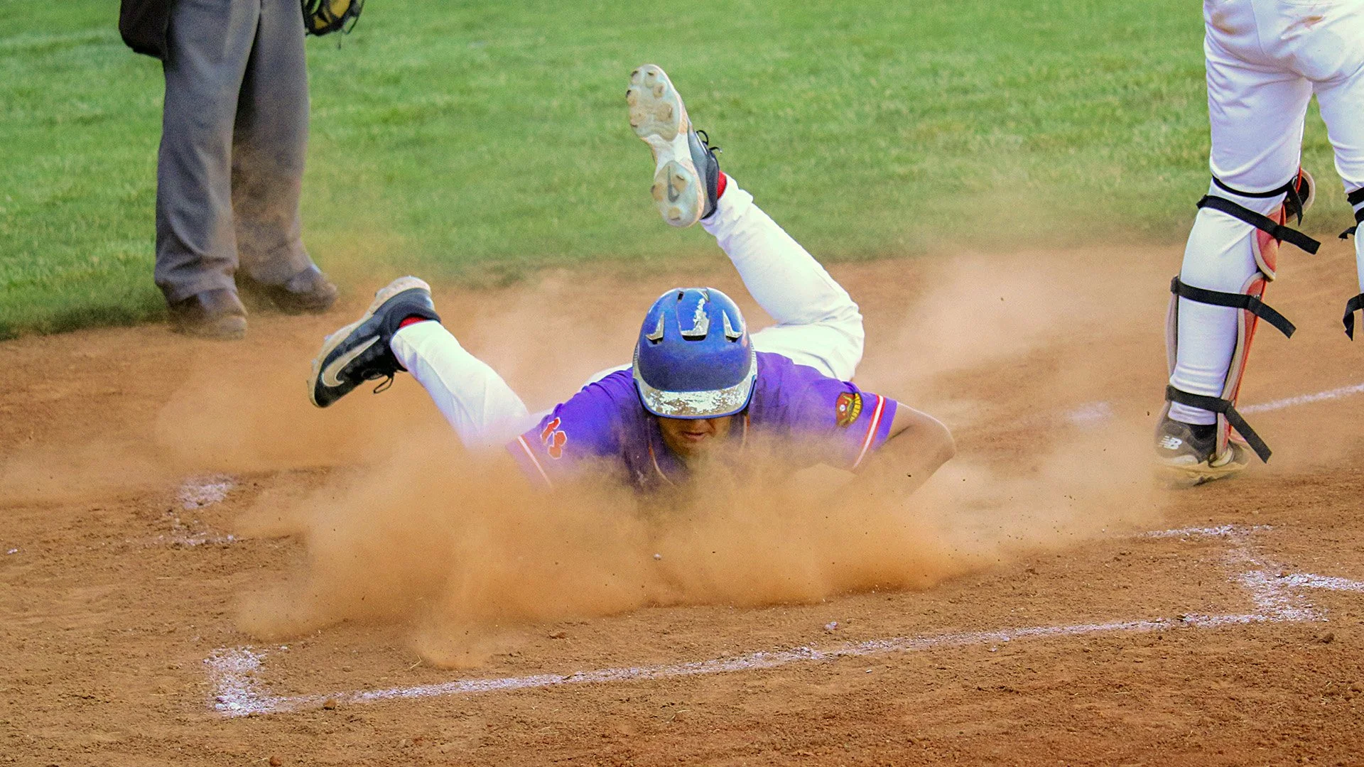 Falcons Stay Perfect in League Play