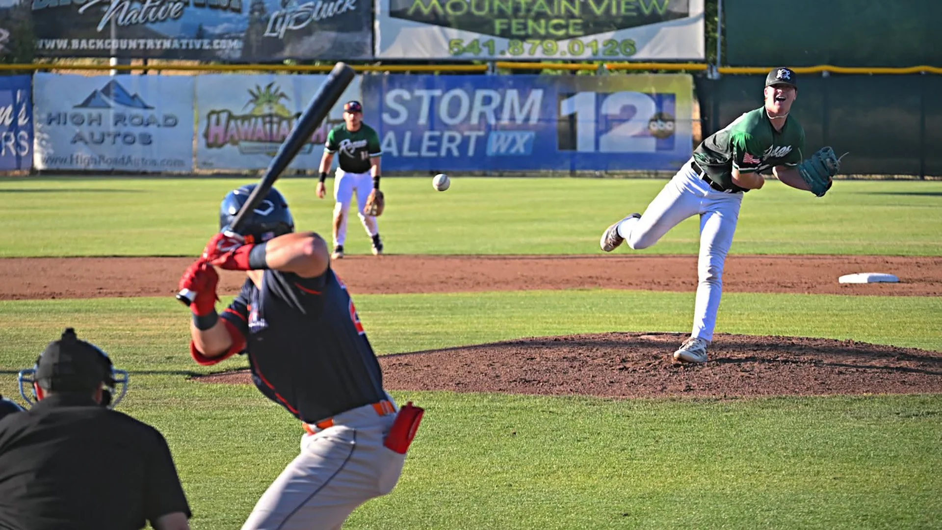 Rogues Sweep Potters, Build Momentum Into Humboldt Series