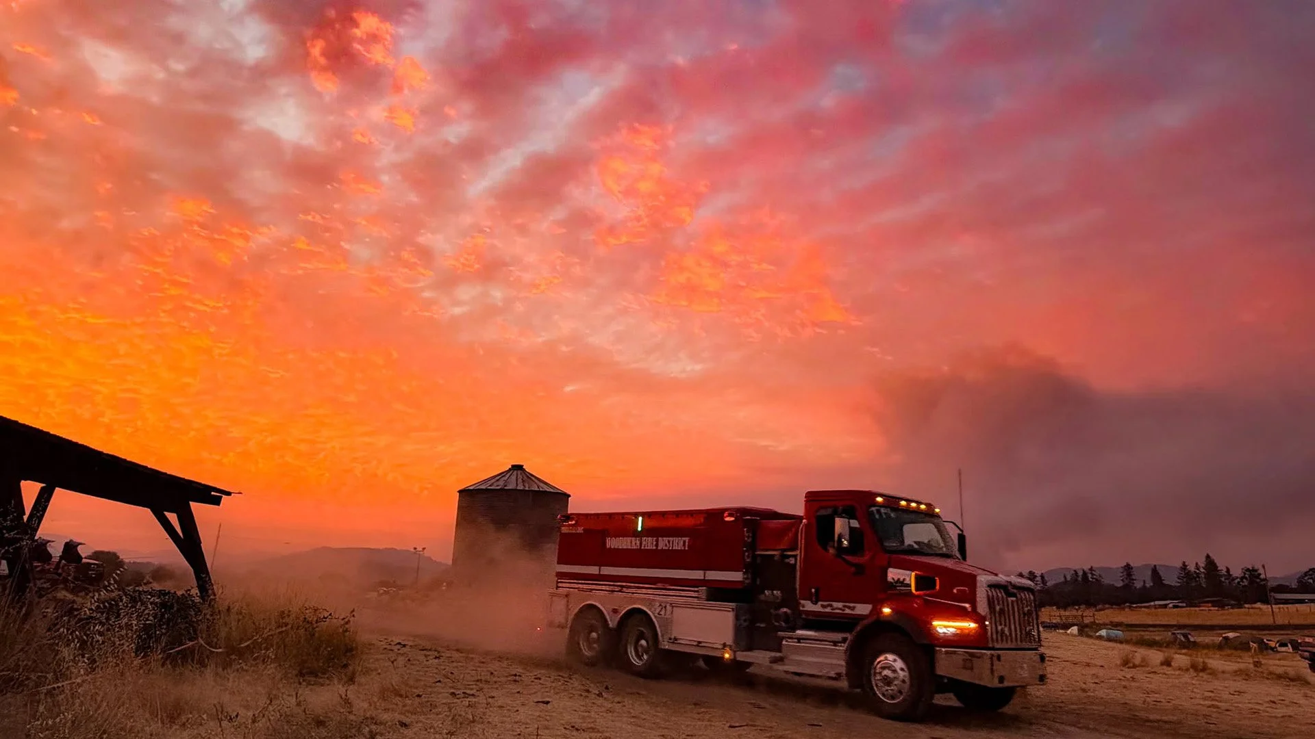 Crews Complete Line Around Active Board Mountain Area as East Evans Creek Fire Reaches 15,015 Acres