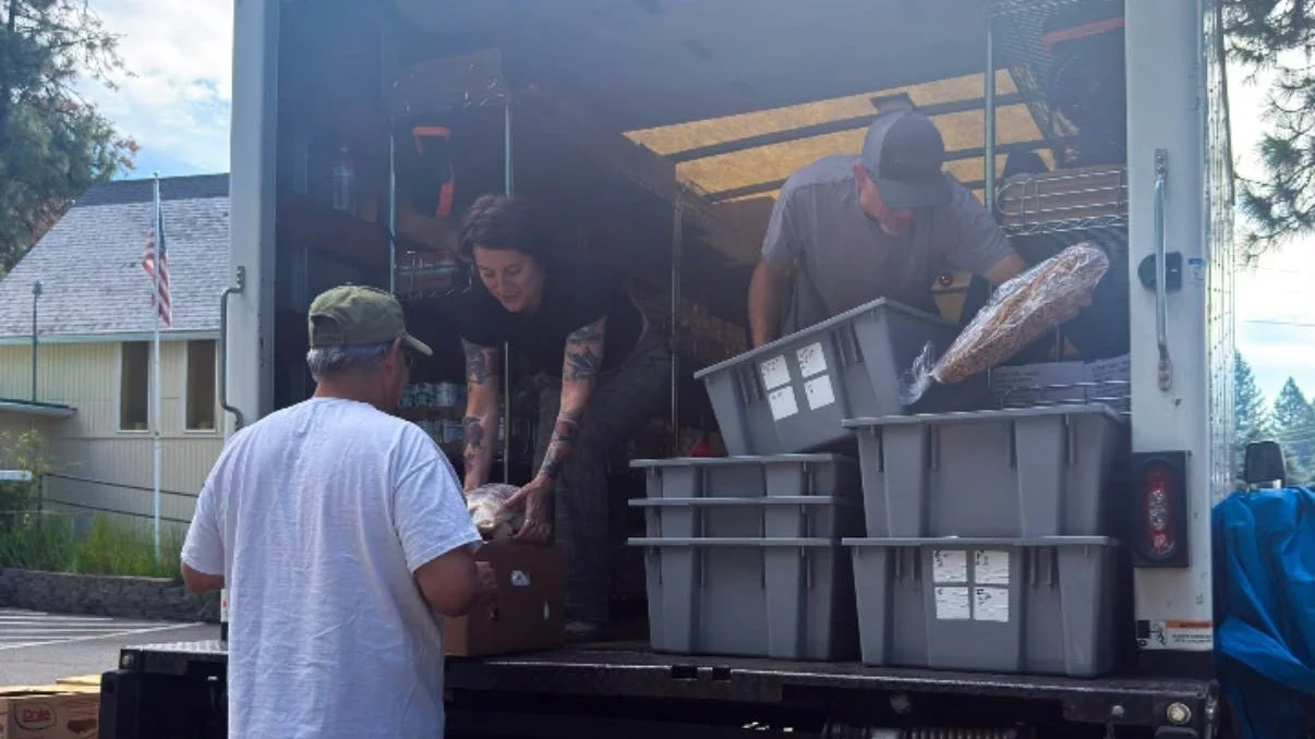 Klamath Basin Rallies to Help Wrights Spring Fire Evacuees