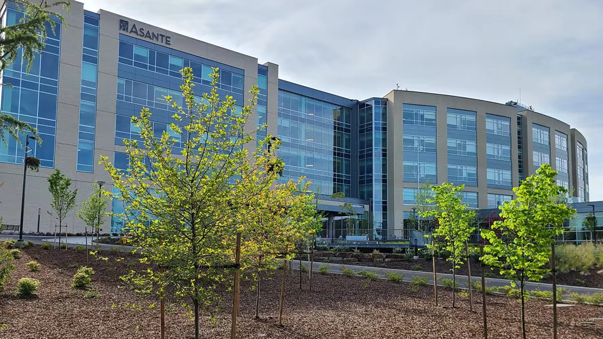 Rogue Regional, Three Rivers Earn National Hospital Recognition
