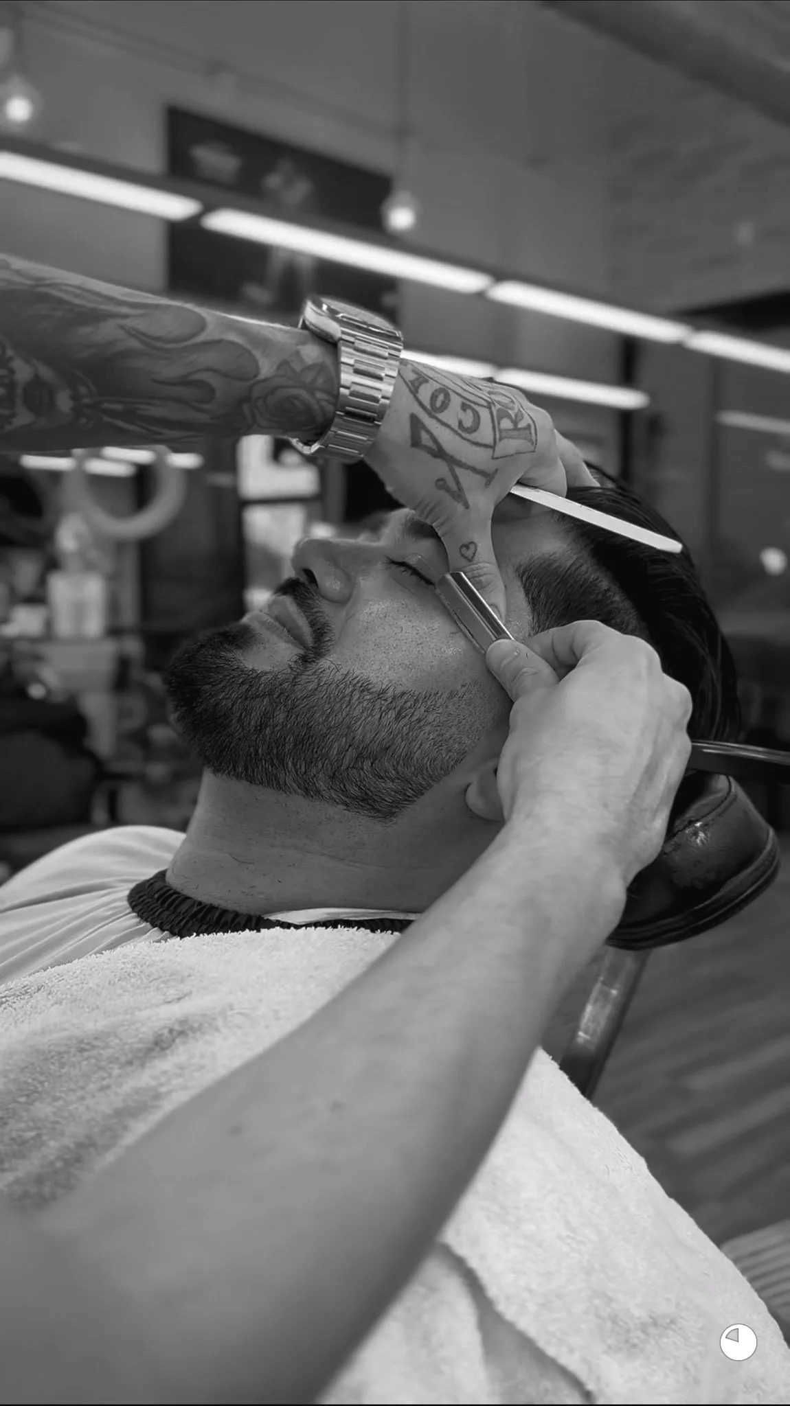 Men’s haircut and beard trim services in Austin by barber Reiko Rodriquez