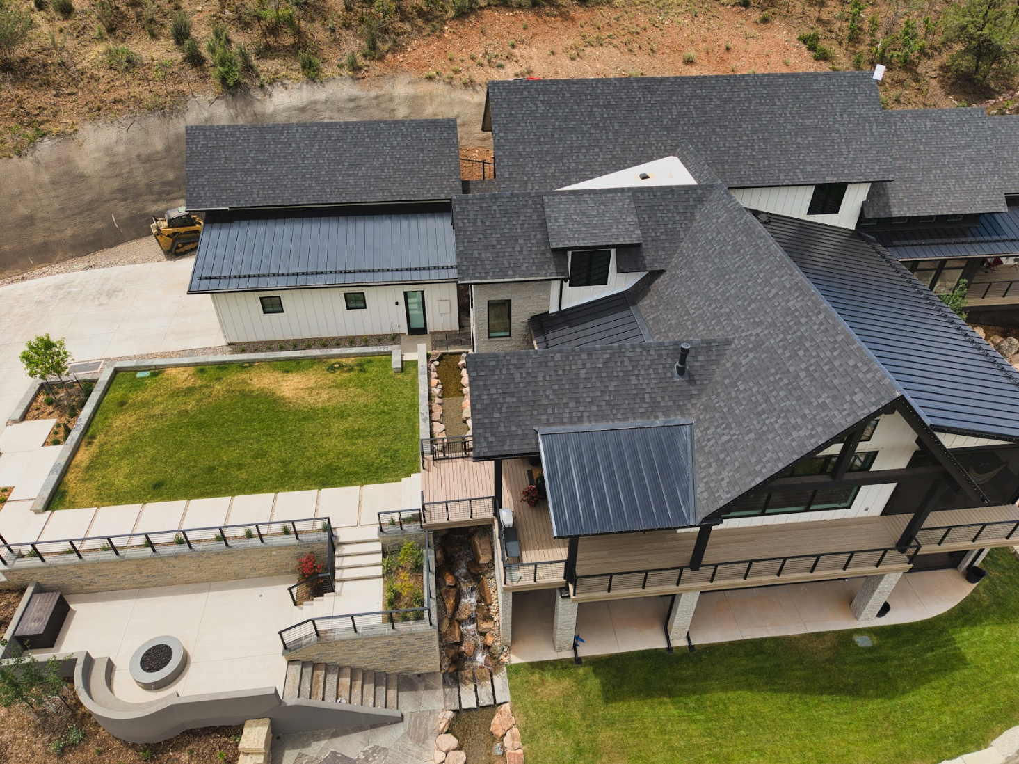 Exploring Roofing Shingles: Choosing the Perfect Fit for Your Roof (Copy)